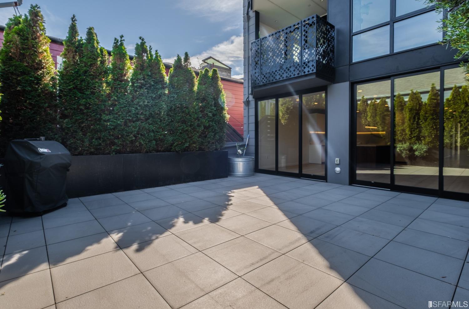 131 Missouri Street Unit: 201