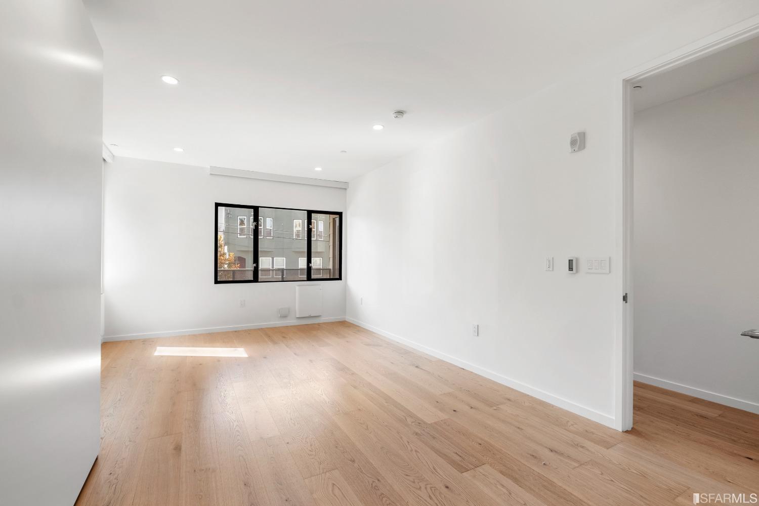 131 Missouri Street Unit: 201