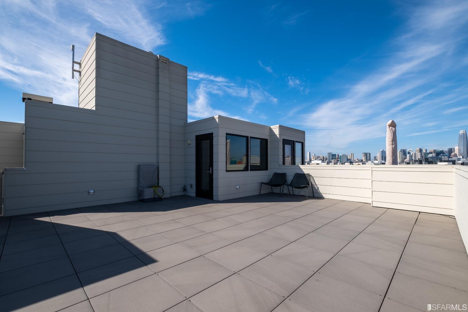 131 Missouri Street Unit: 201