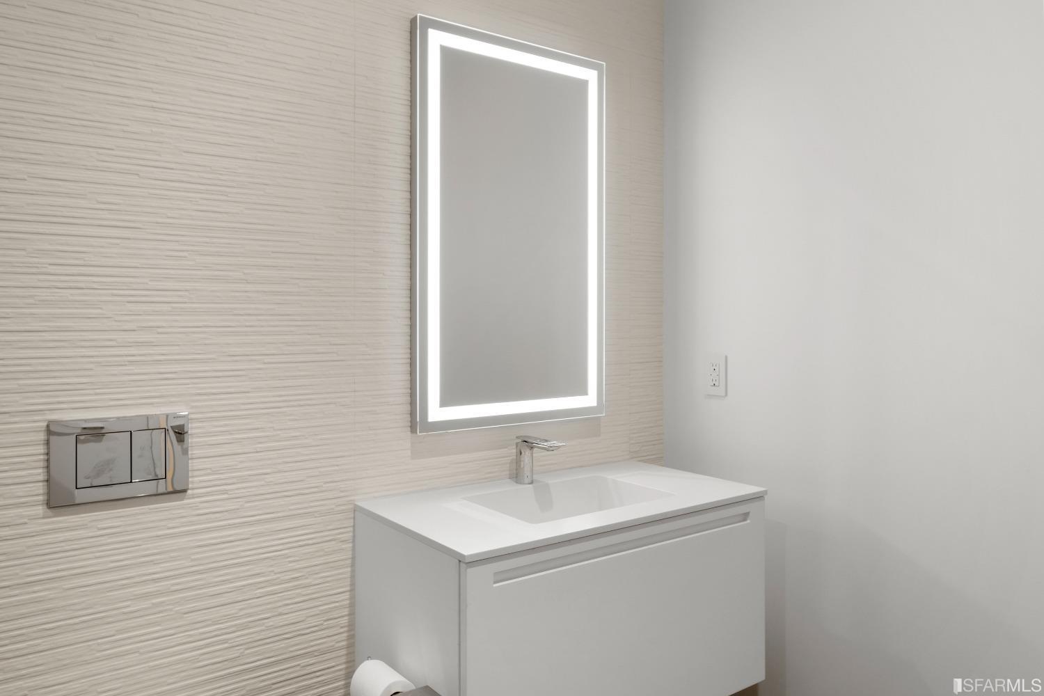 131 Missouri Street Unit: 201