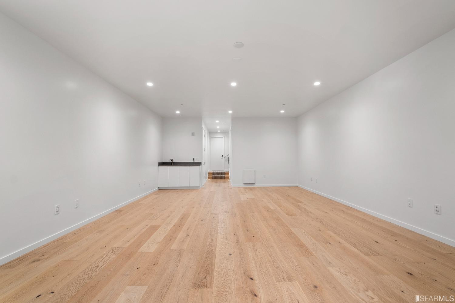 131 Missouri Street Unit: 201