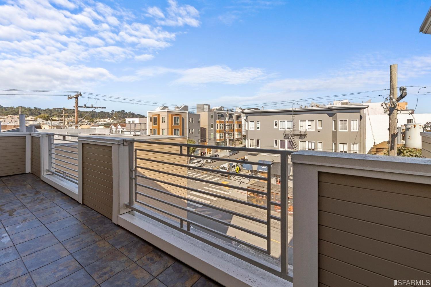 2443 Clement Street Unit: 6