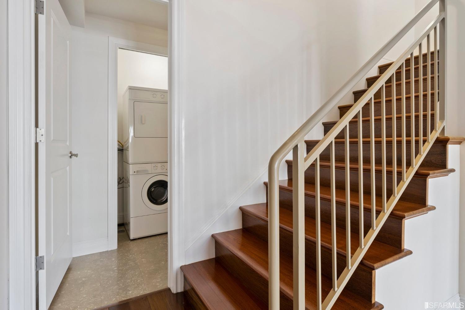 2443 Clement Street Unit: 6