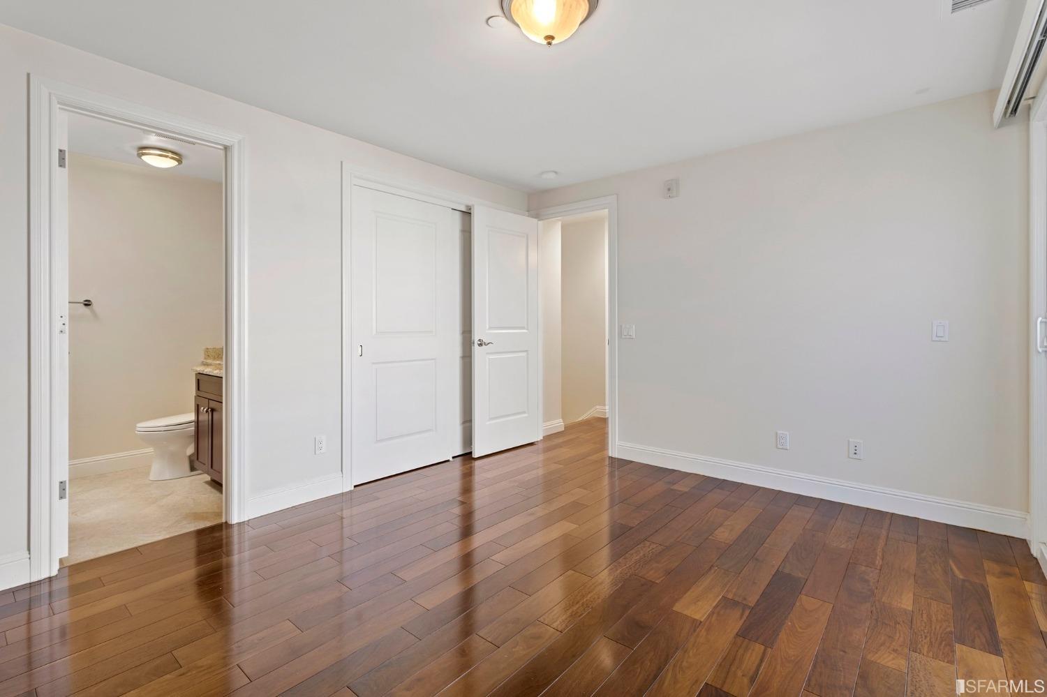 2443 Clement Street Unit: 6