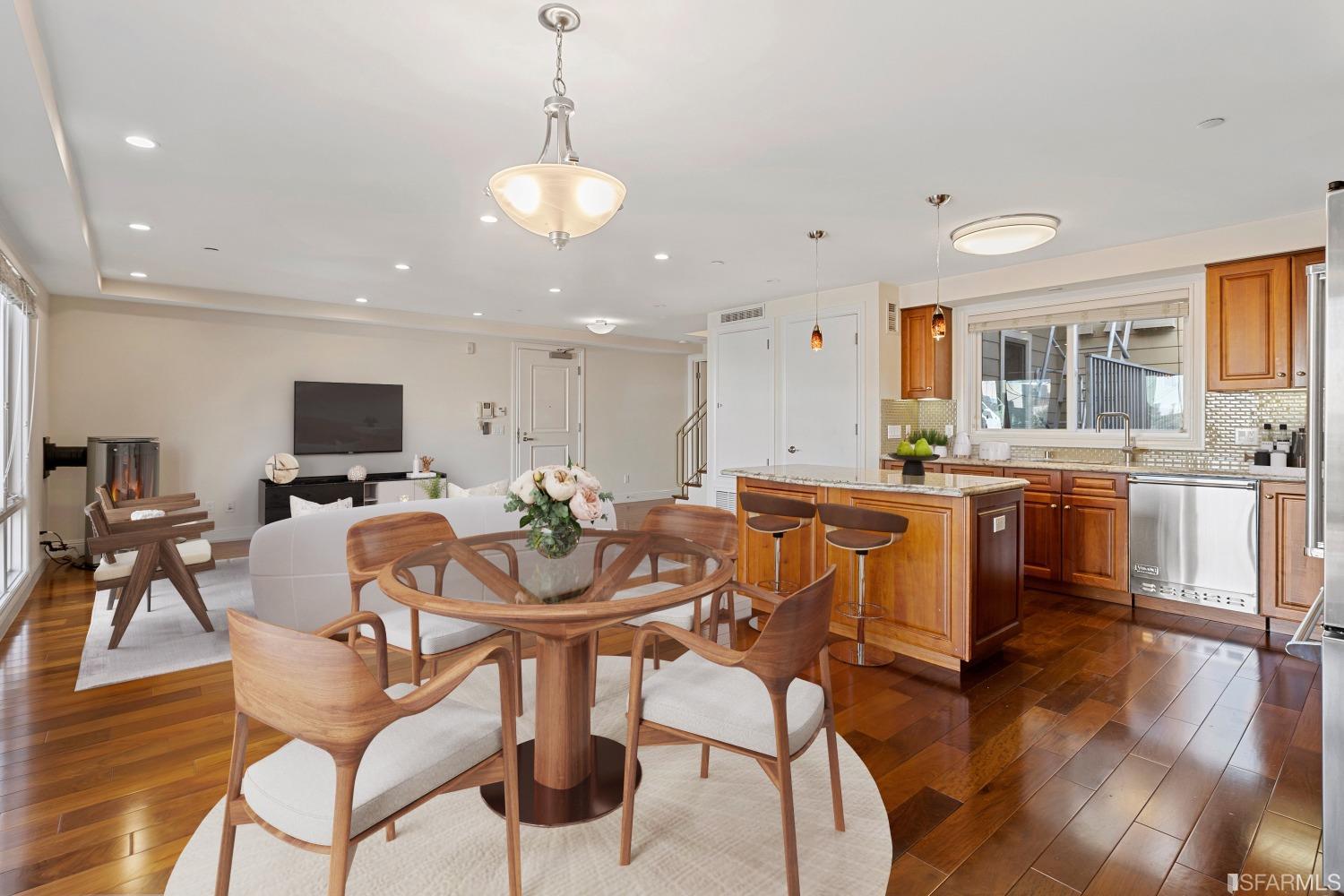 2443 Clement Street Unit: 6