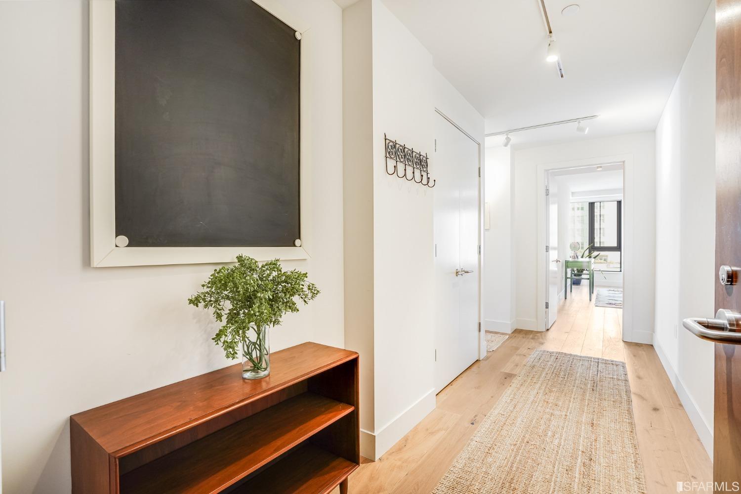 1450 Franklin Street Unit: 602