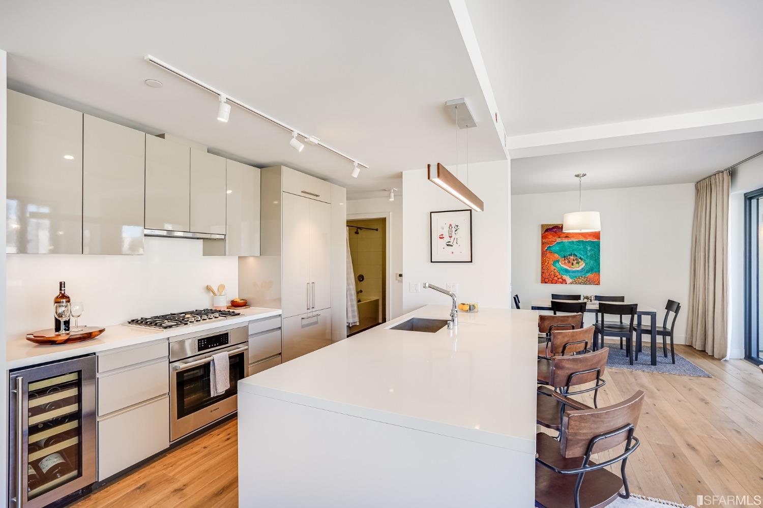 1450 Franklin Street Unit: 602