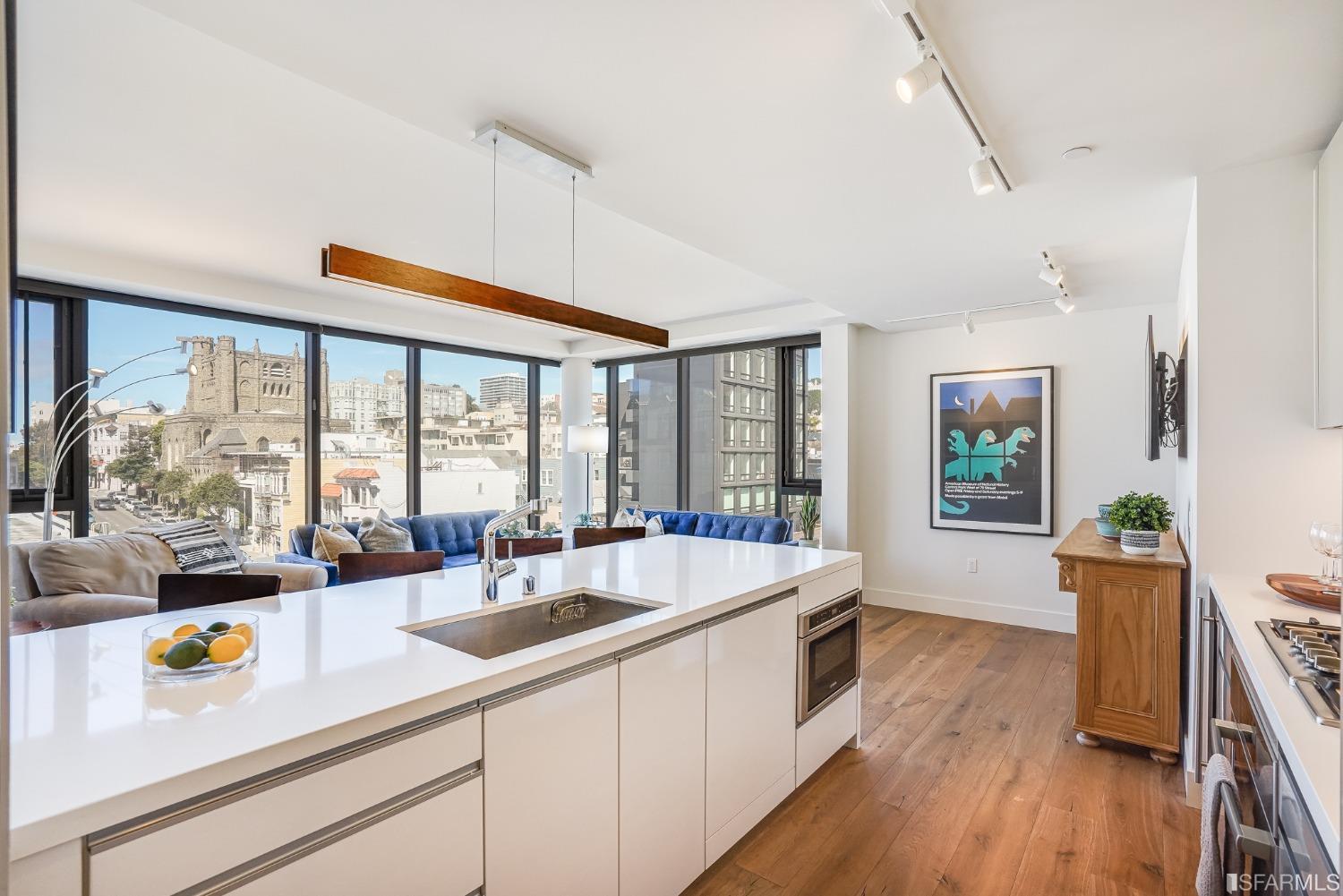 1450 Franklin Street Unit: 602