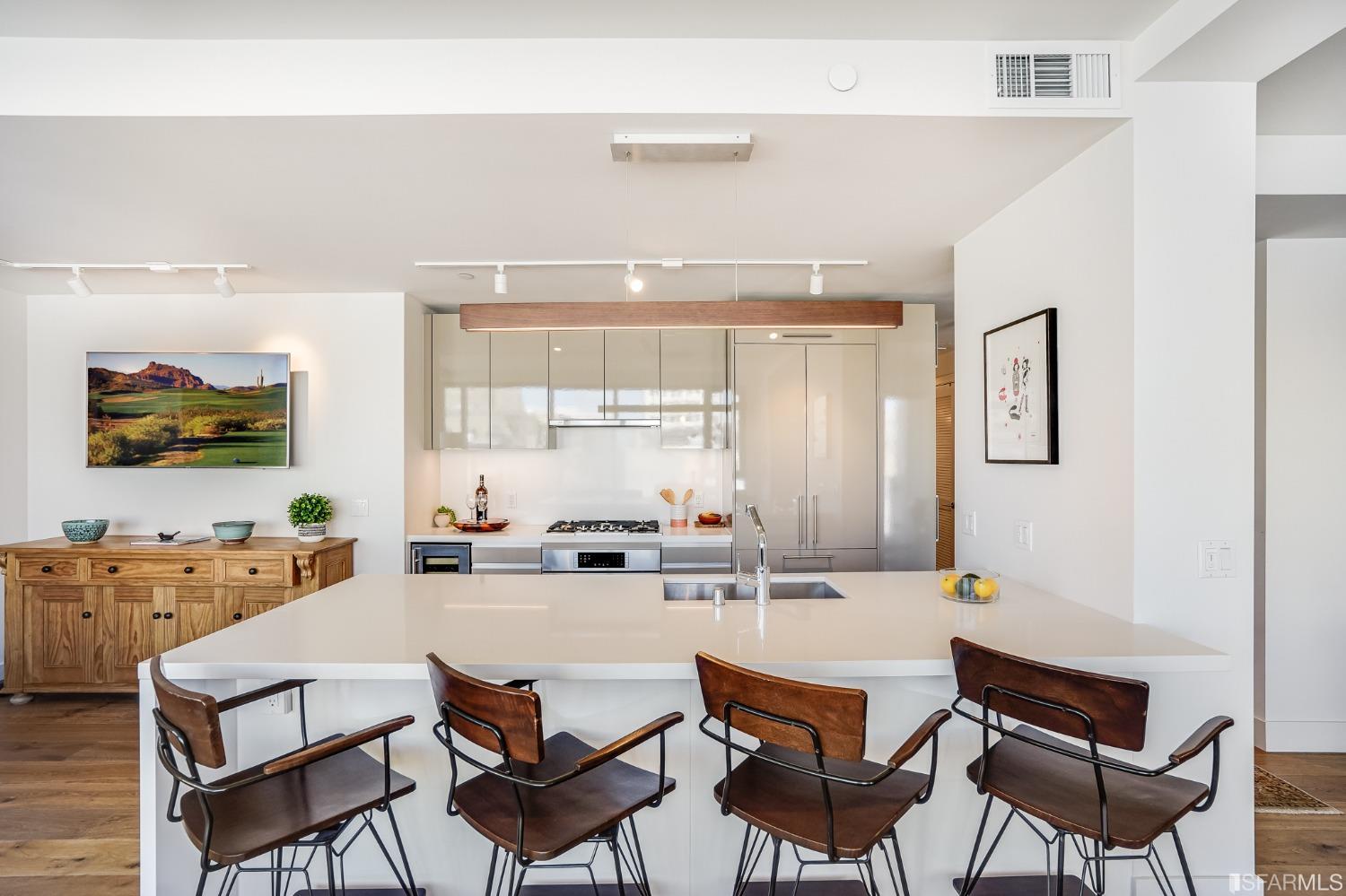 1450 Franklin Street Unit: 602