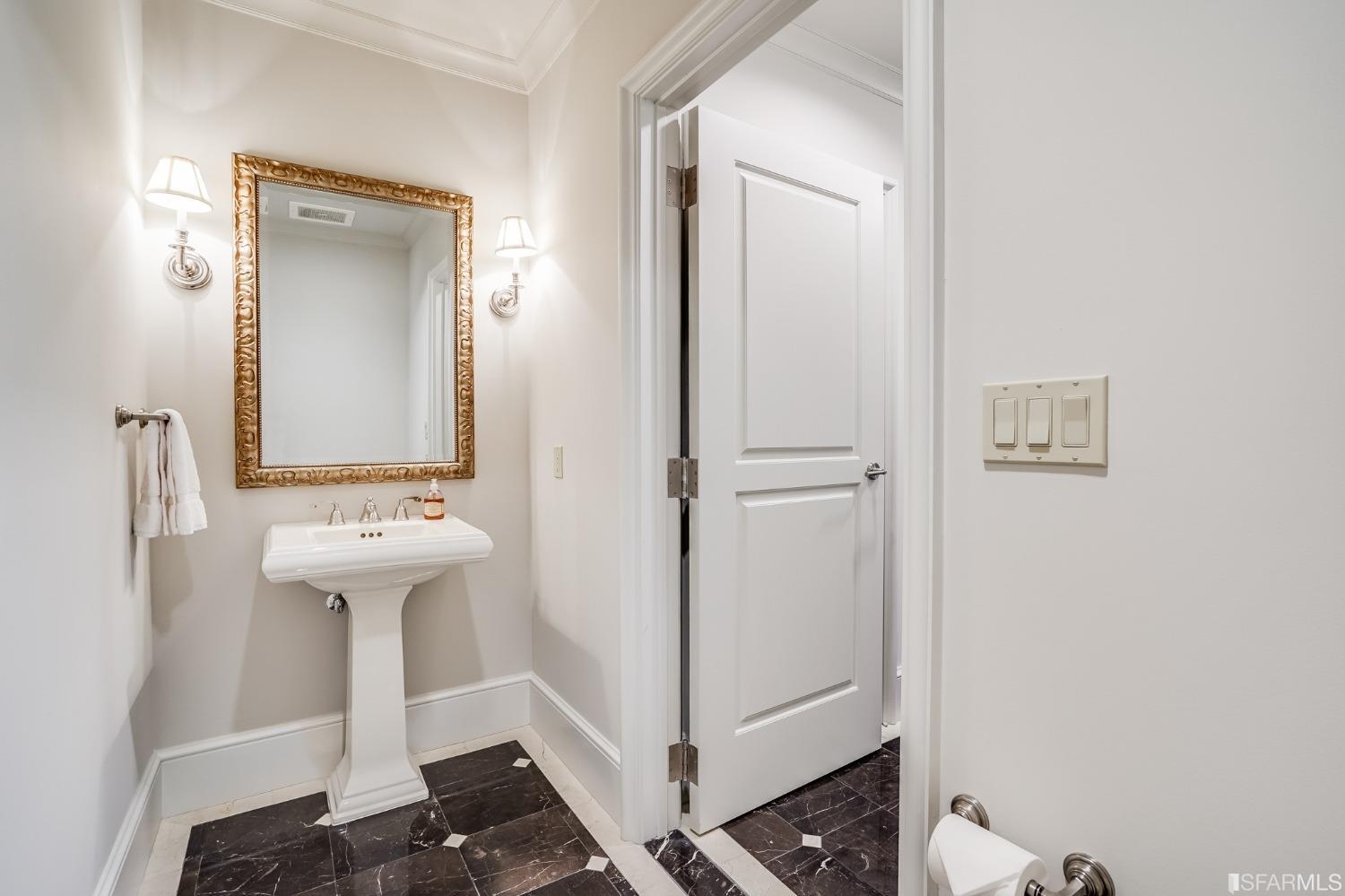 690 Market Street Unit: 1802