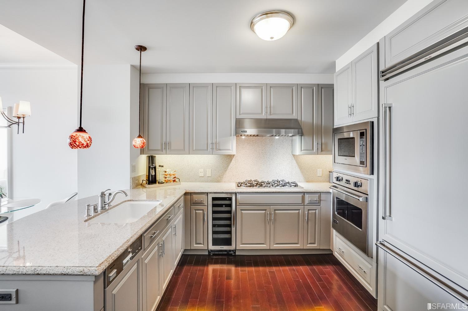 690 Market Street Unit: 1802