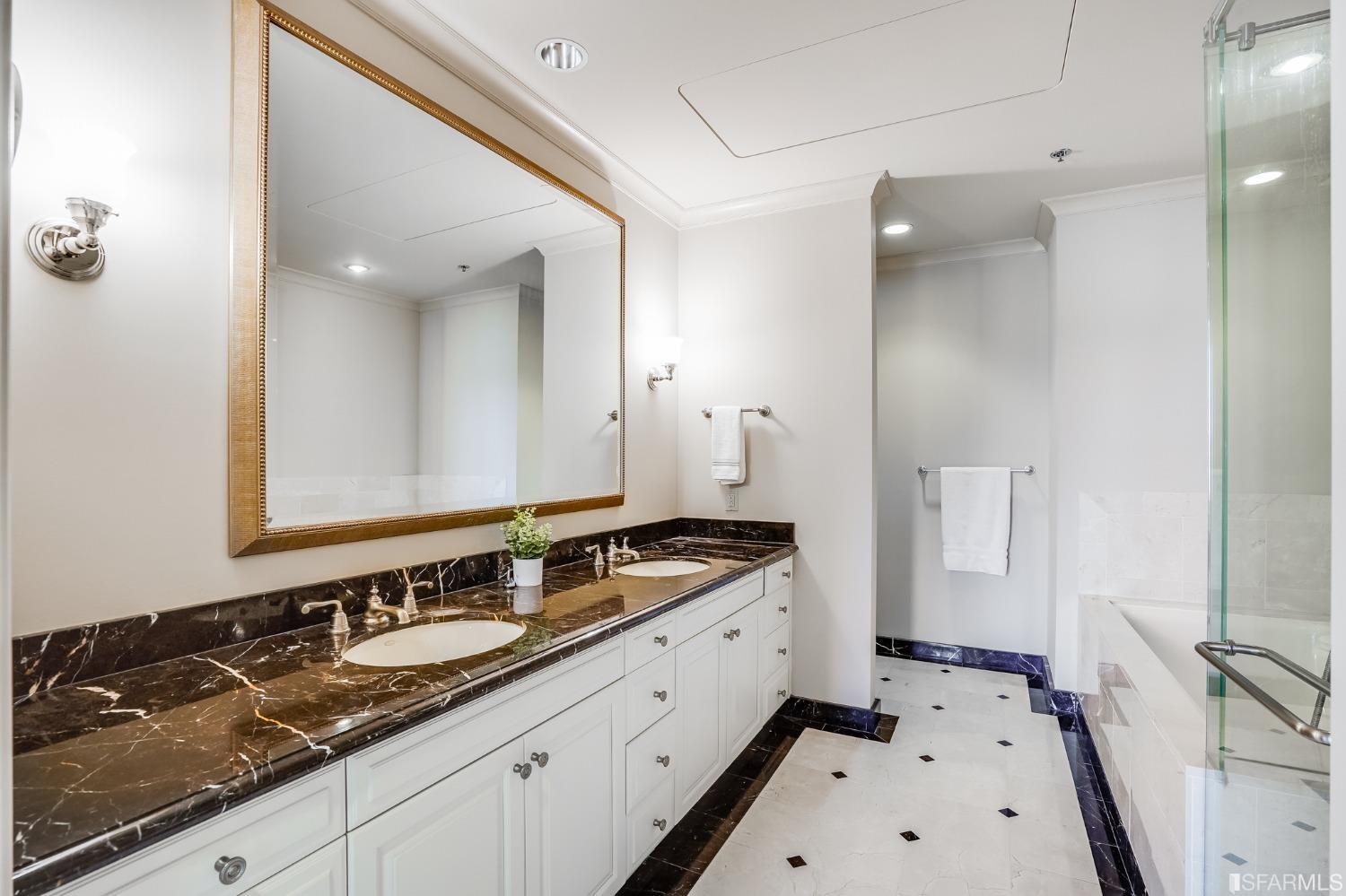 690 Market Street Unit: 1802