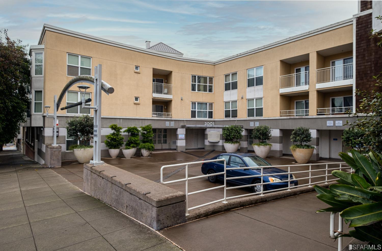 2001 Mcallister Street Unit: 133