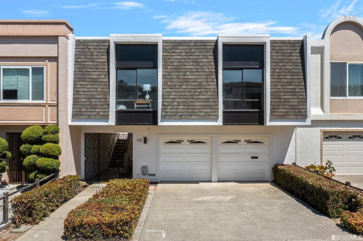 70 Saint Marks Court
