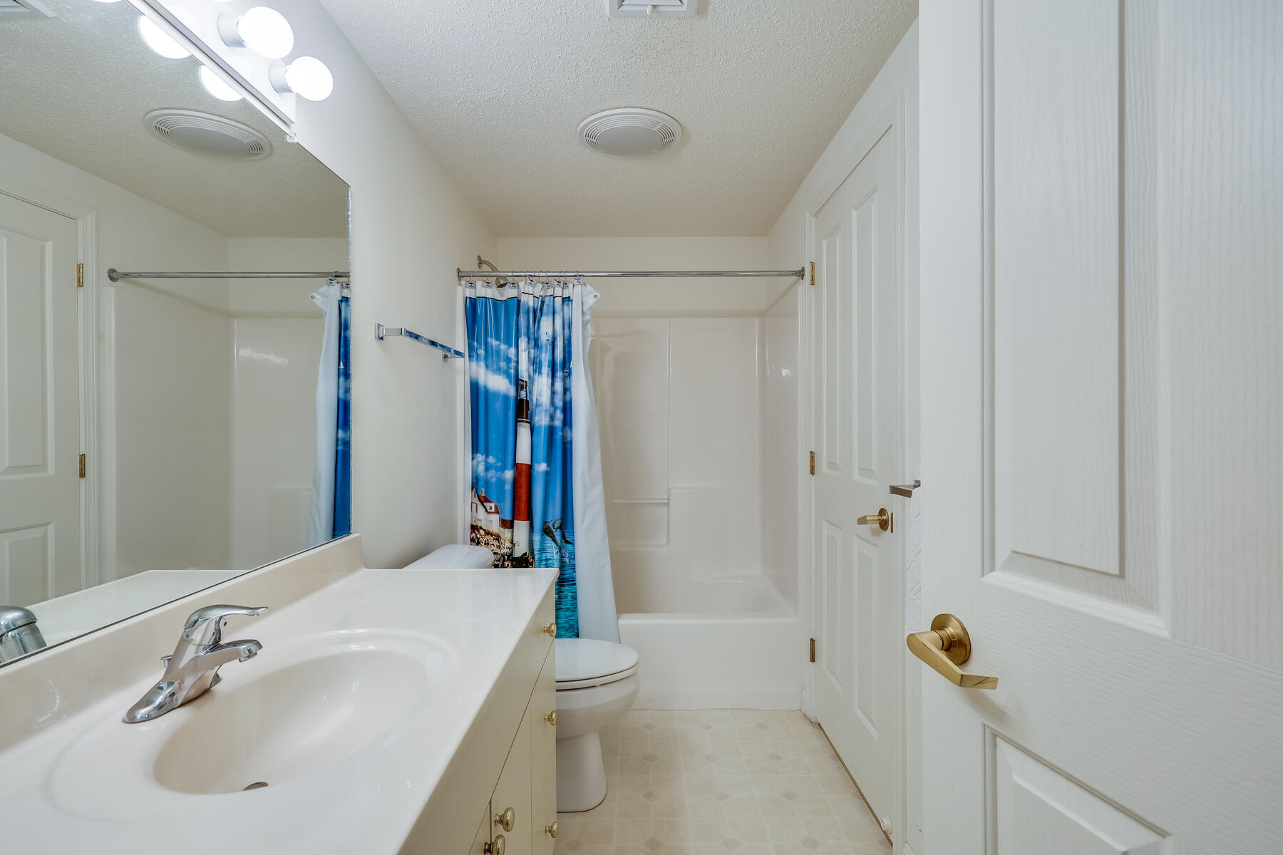 4102 Heatherwood