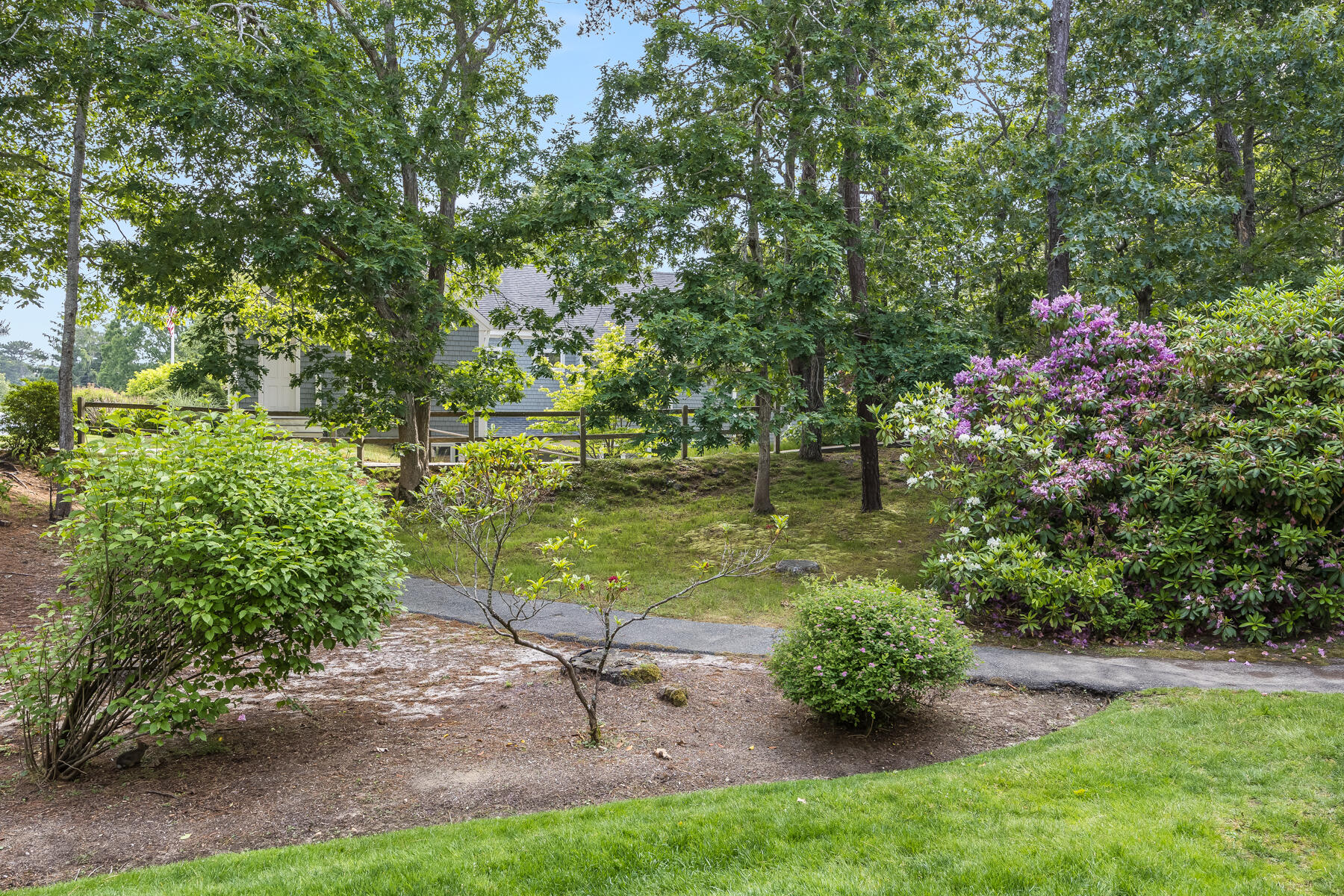 4102 Heatherwood