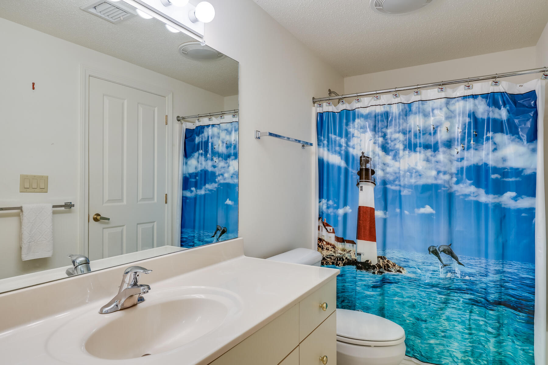 4102 Heatherwood