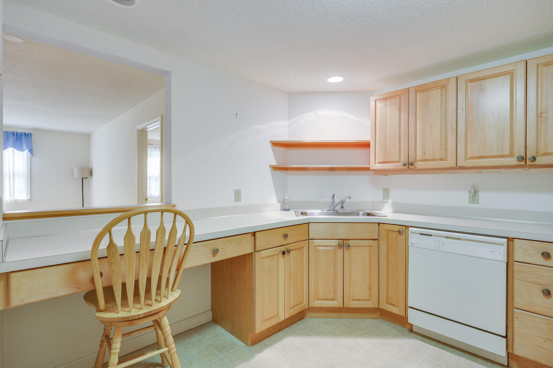 4102 Heatherwood