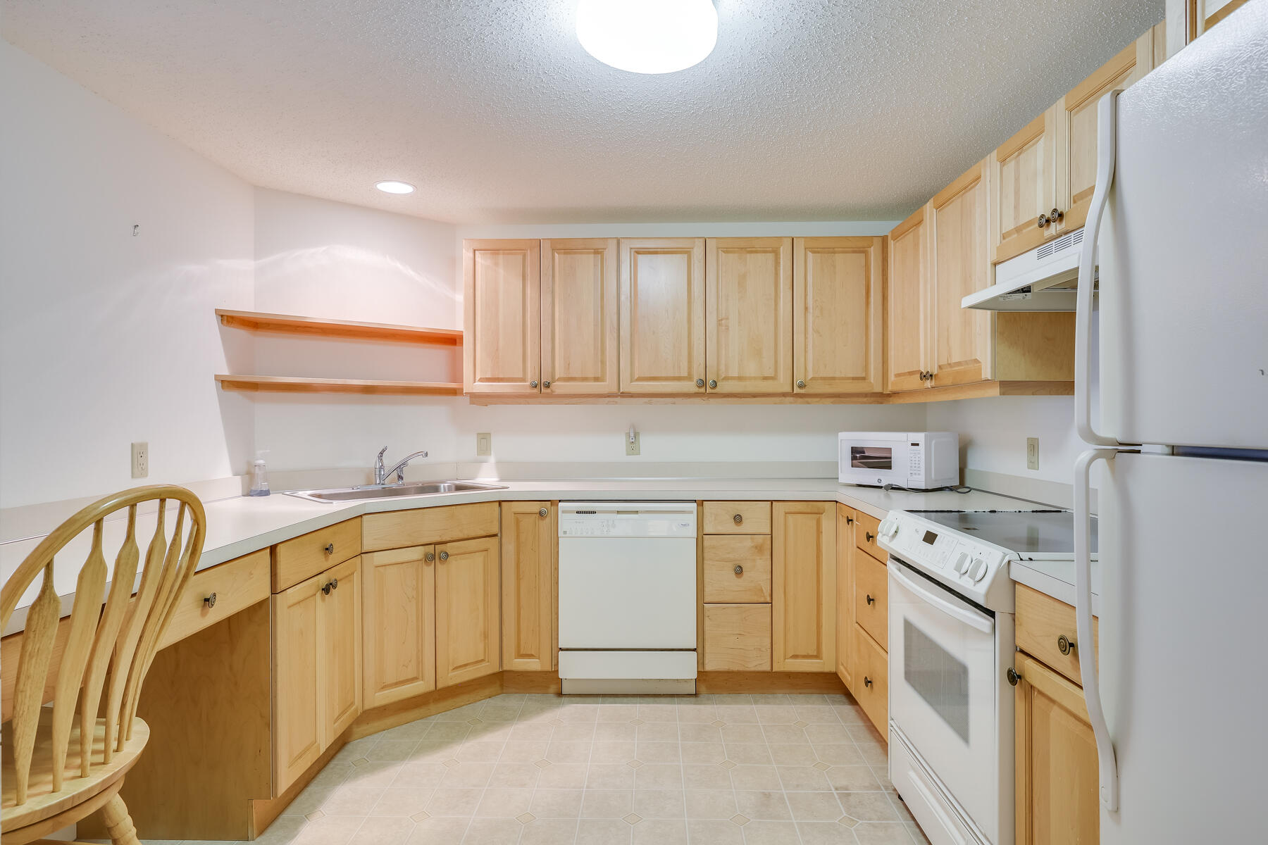 4102 Heatherwood