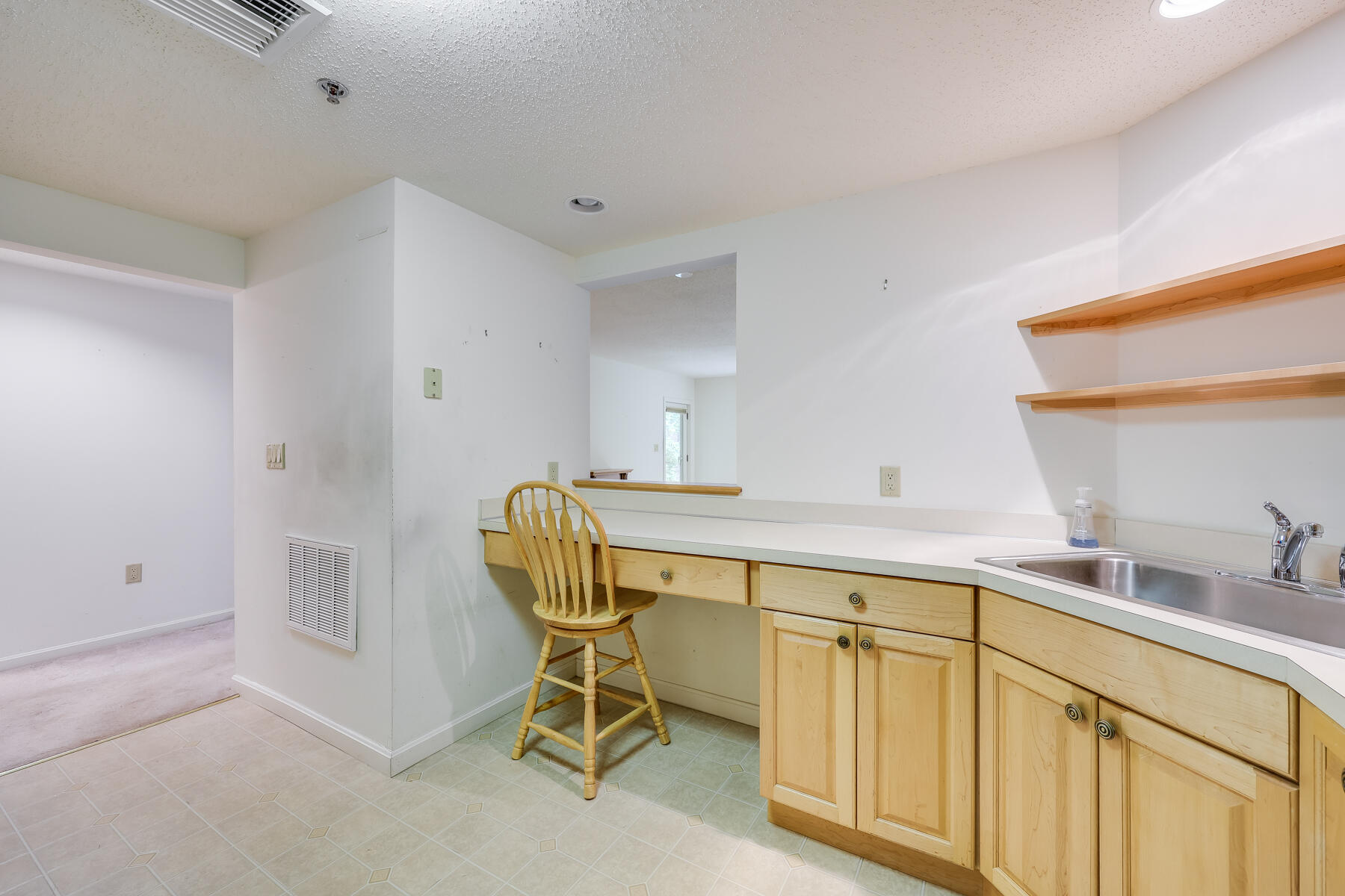 4102 Heatherwood