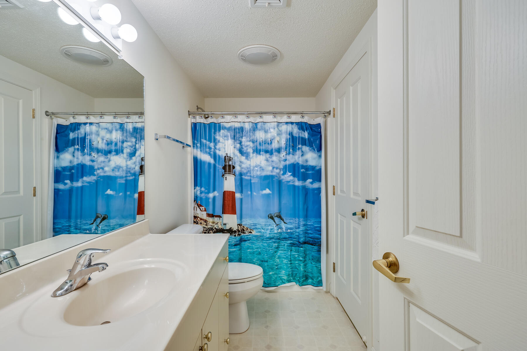 4102 Heatherwood