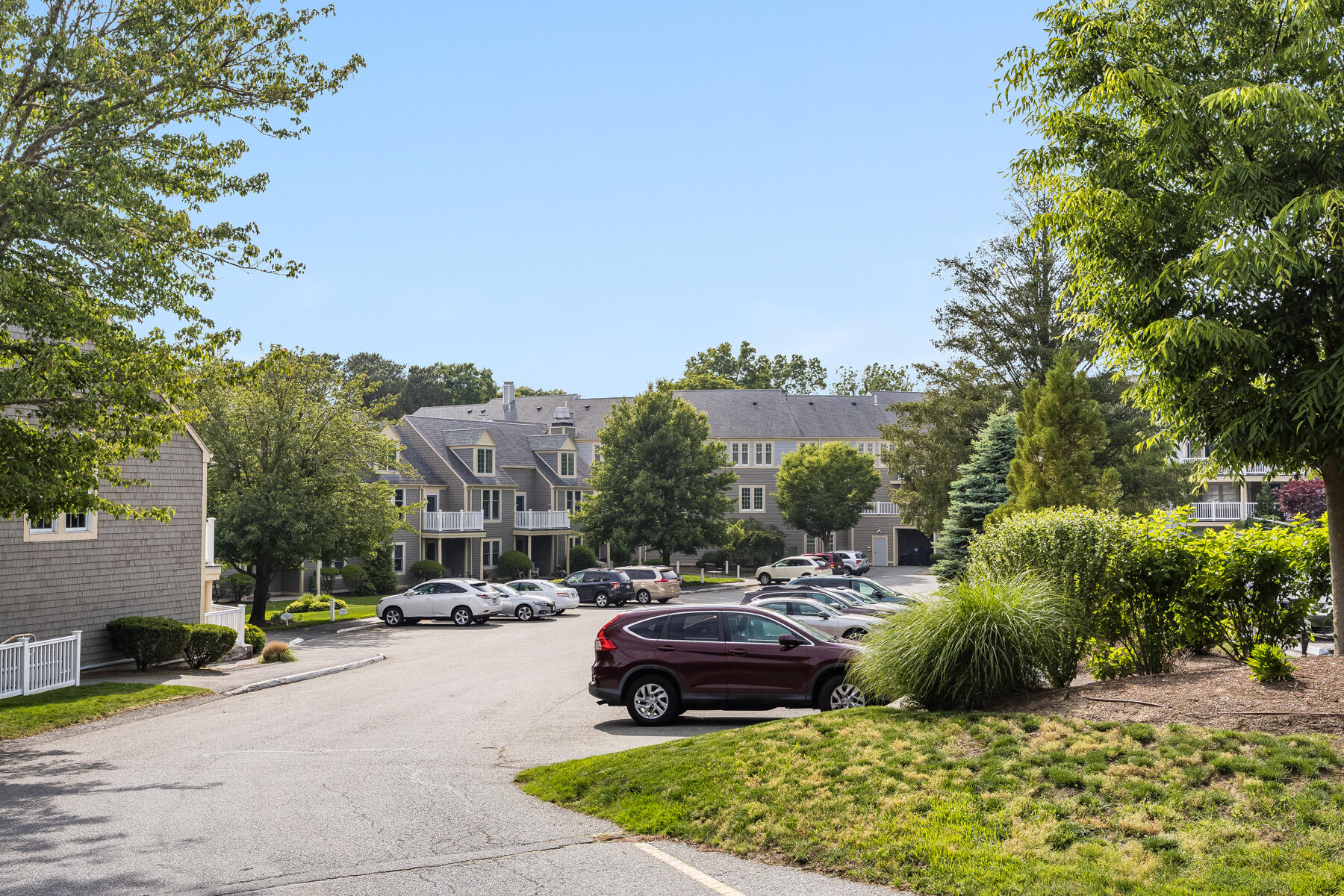 4102 Heatherwood