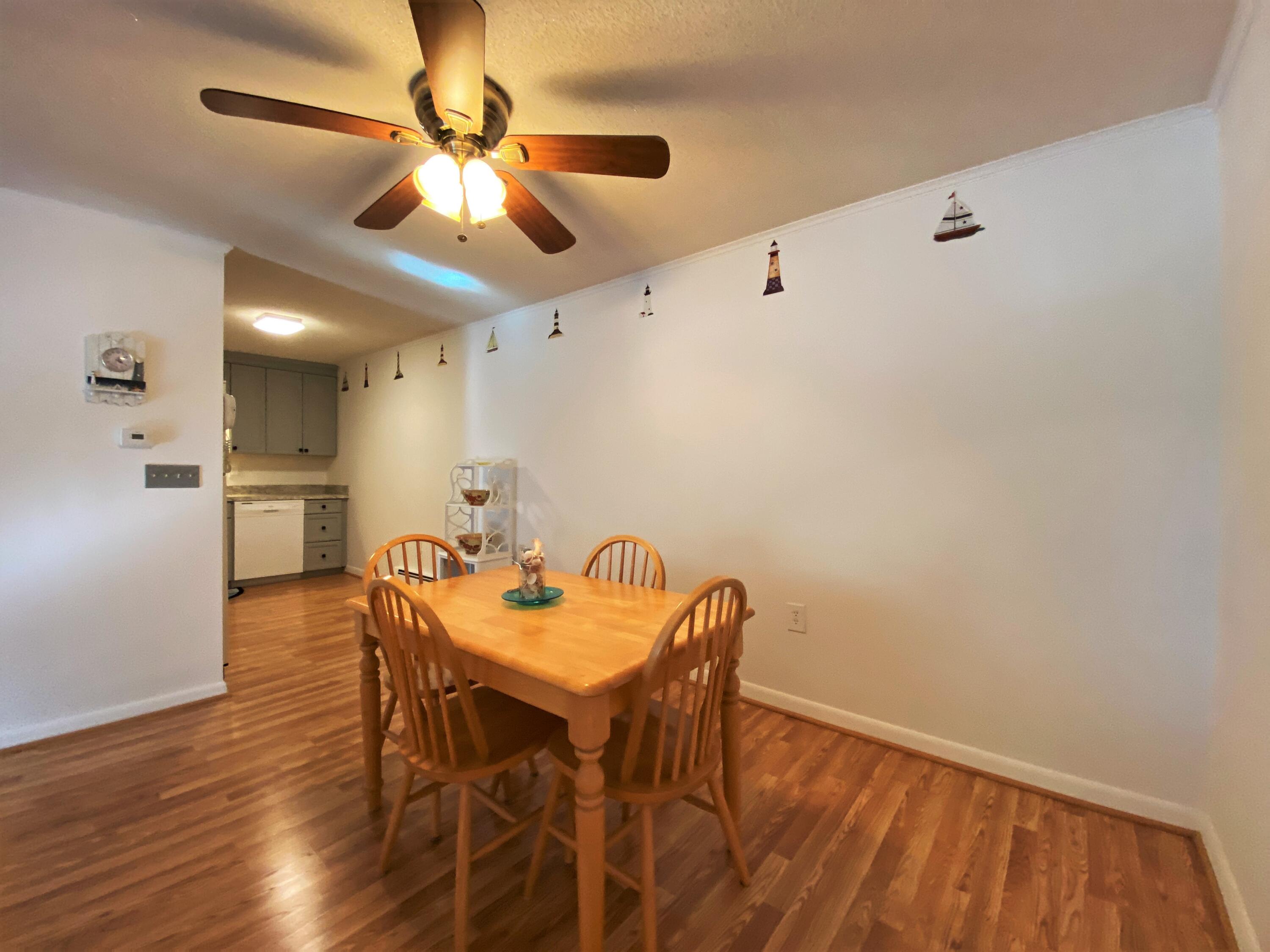 12 Candlewood Lane # 4 Unit: 2-4