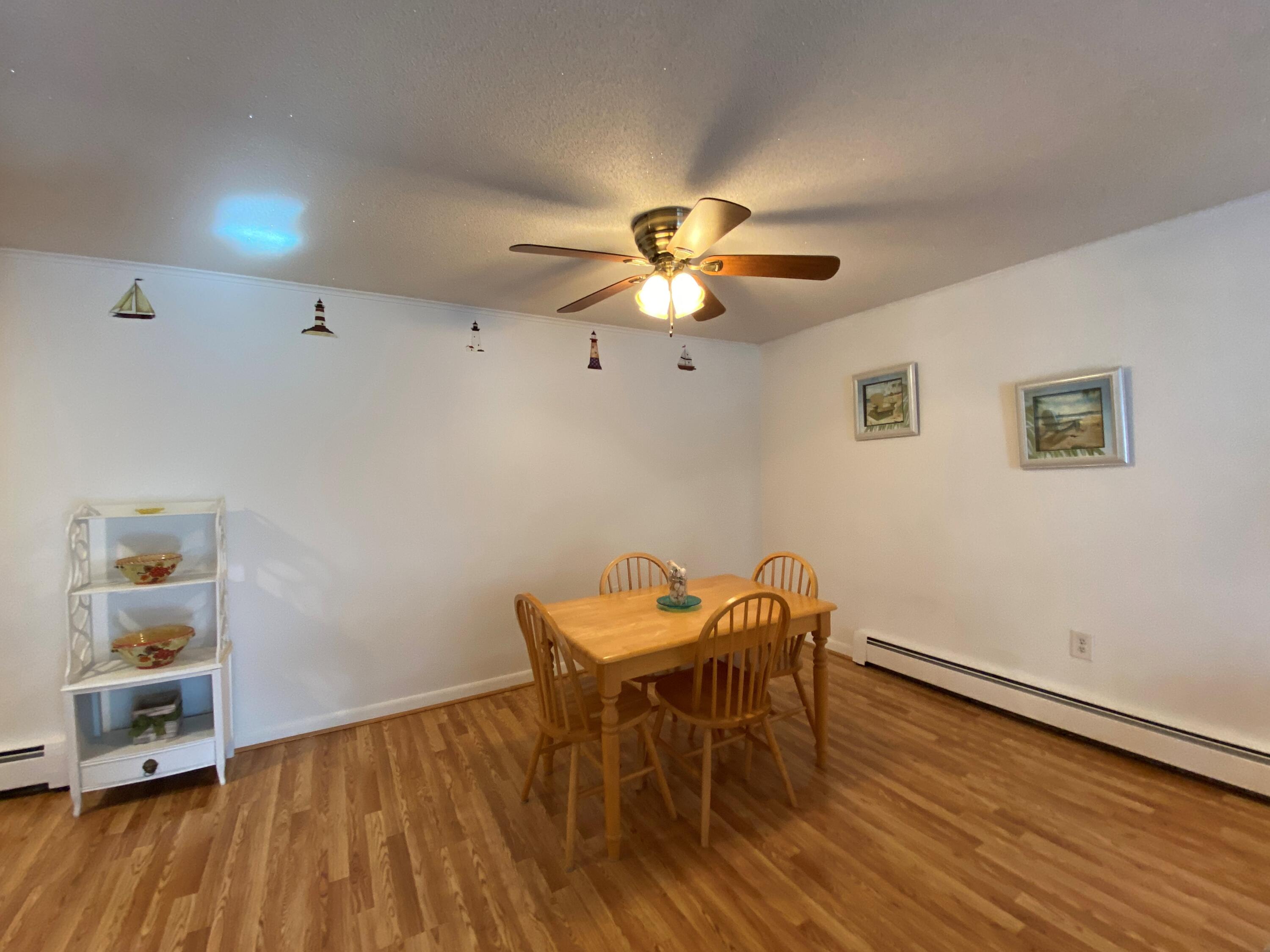 12 Candlewood Lane # 4 Unit: 2-4