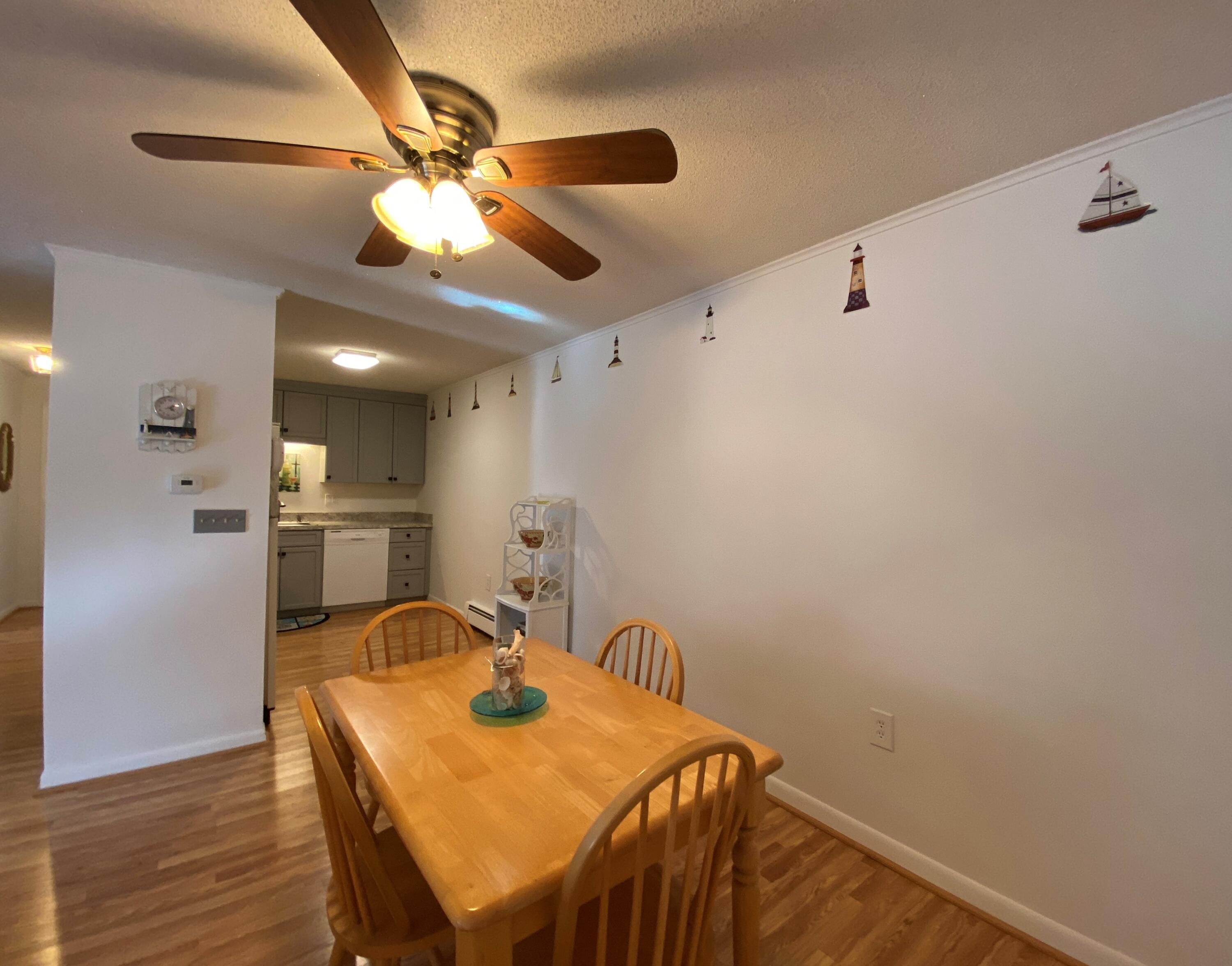 12 Candlewood Lane # 4 Unit: 2-4