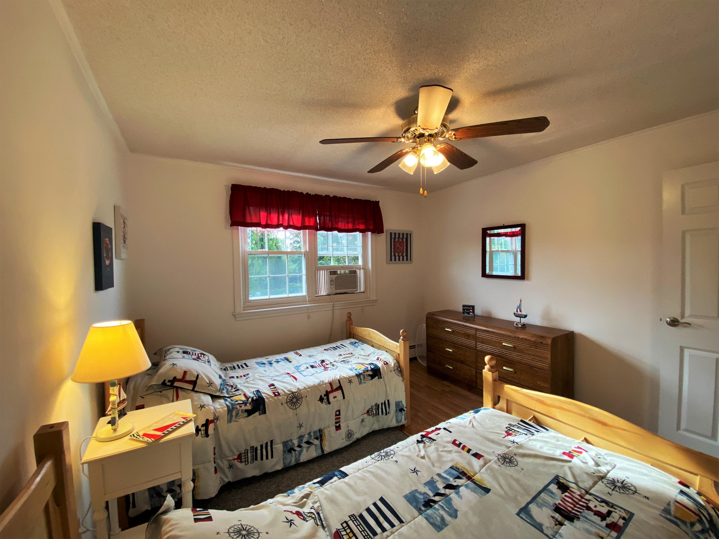 12 Candlewood Lane # 4 Unit: 2-4