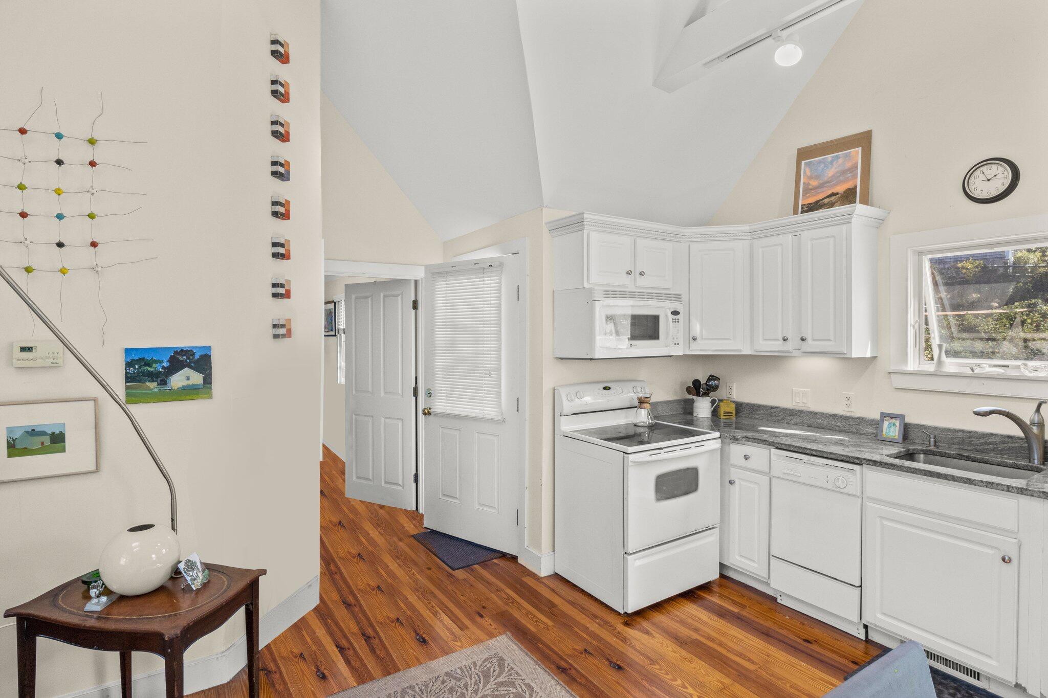6 Shore Road # 16