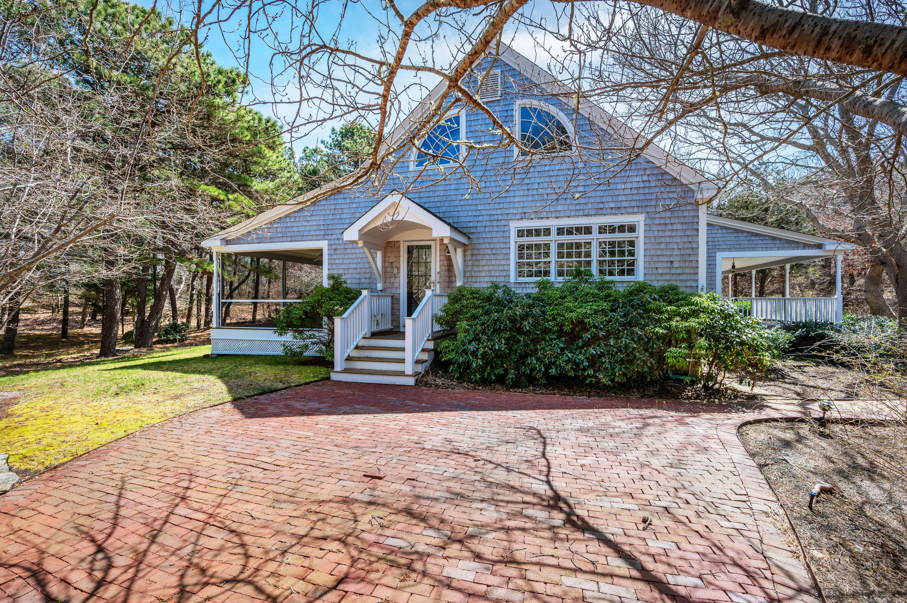 32 Oliver Drive