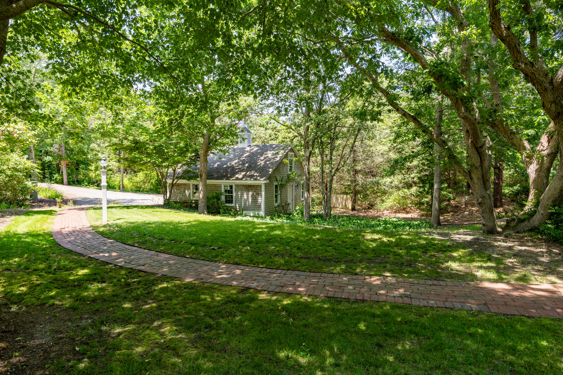 32 Oliver Drive