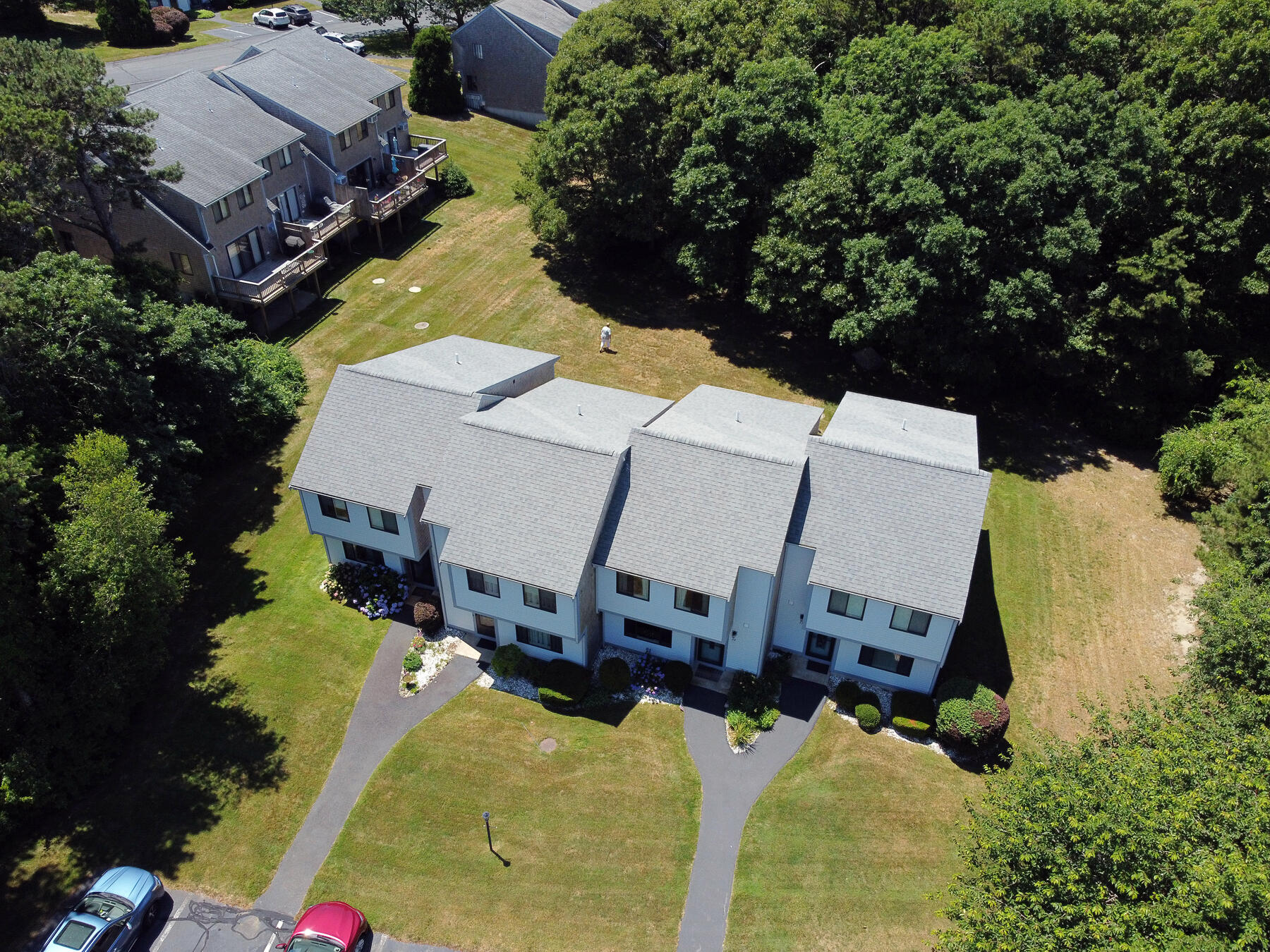 33 Court Way