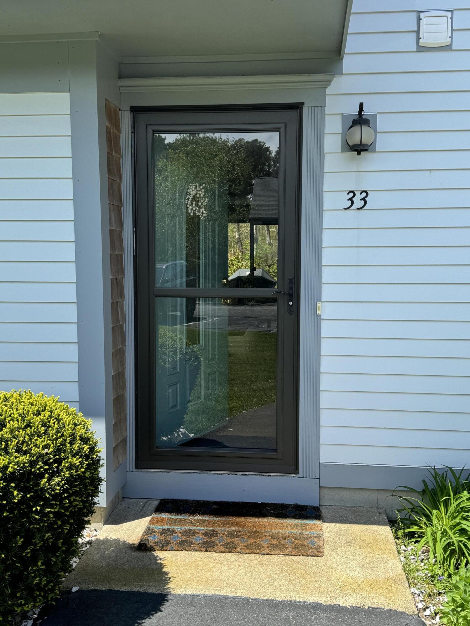 33 Court Way