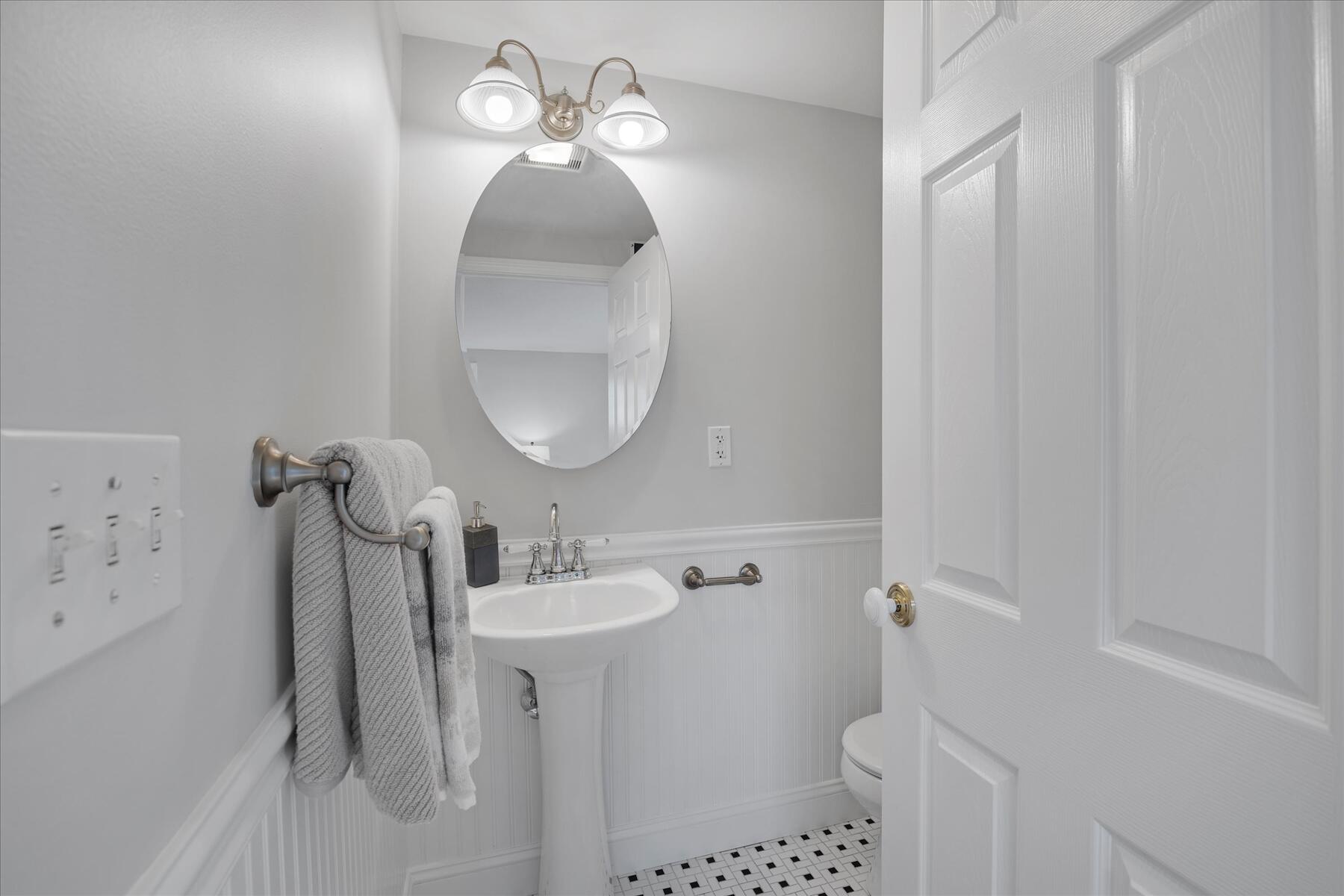 17 Trowbridge Path