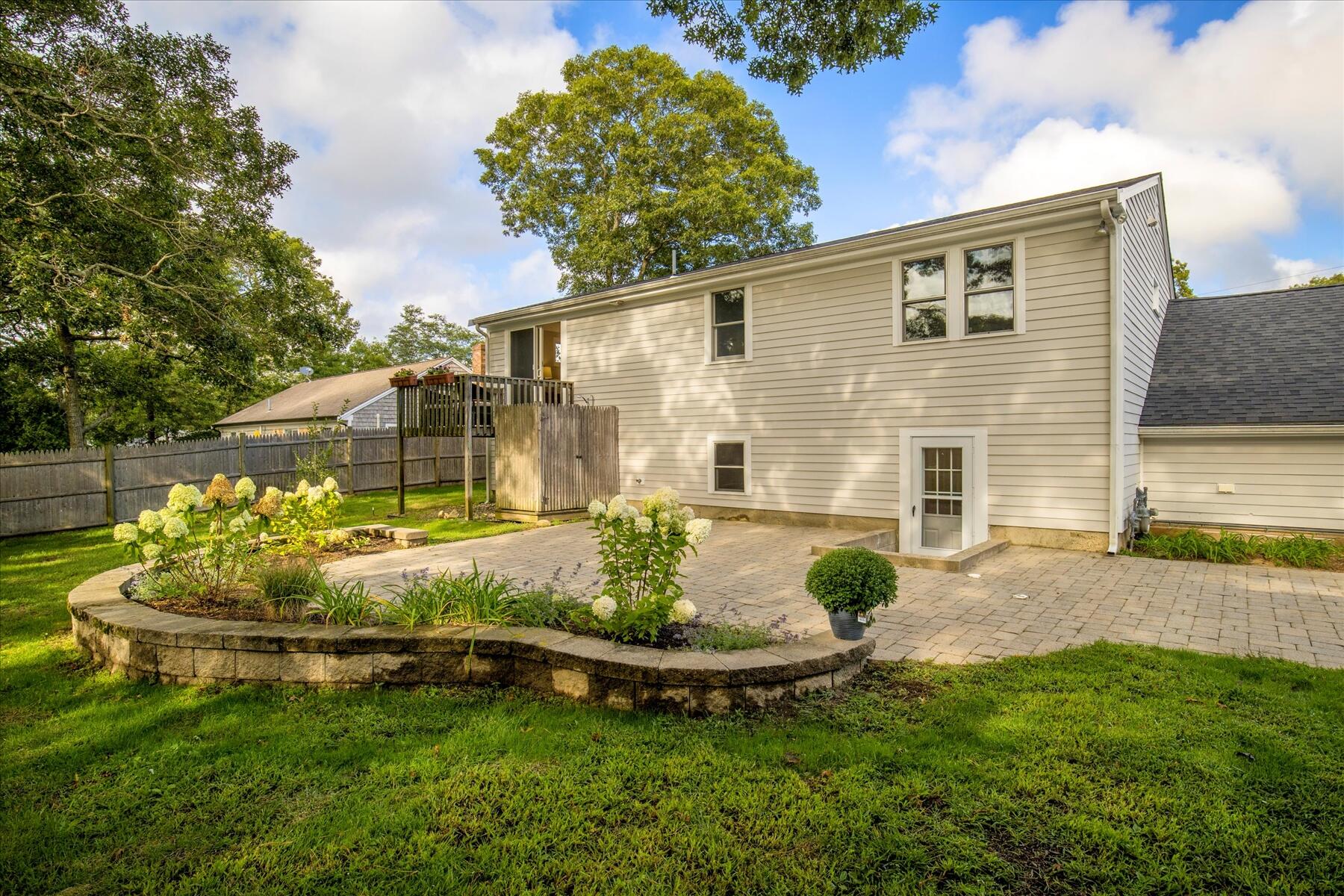 17 Trowbridge Path