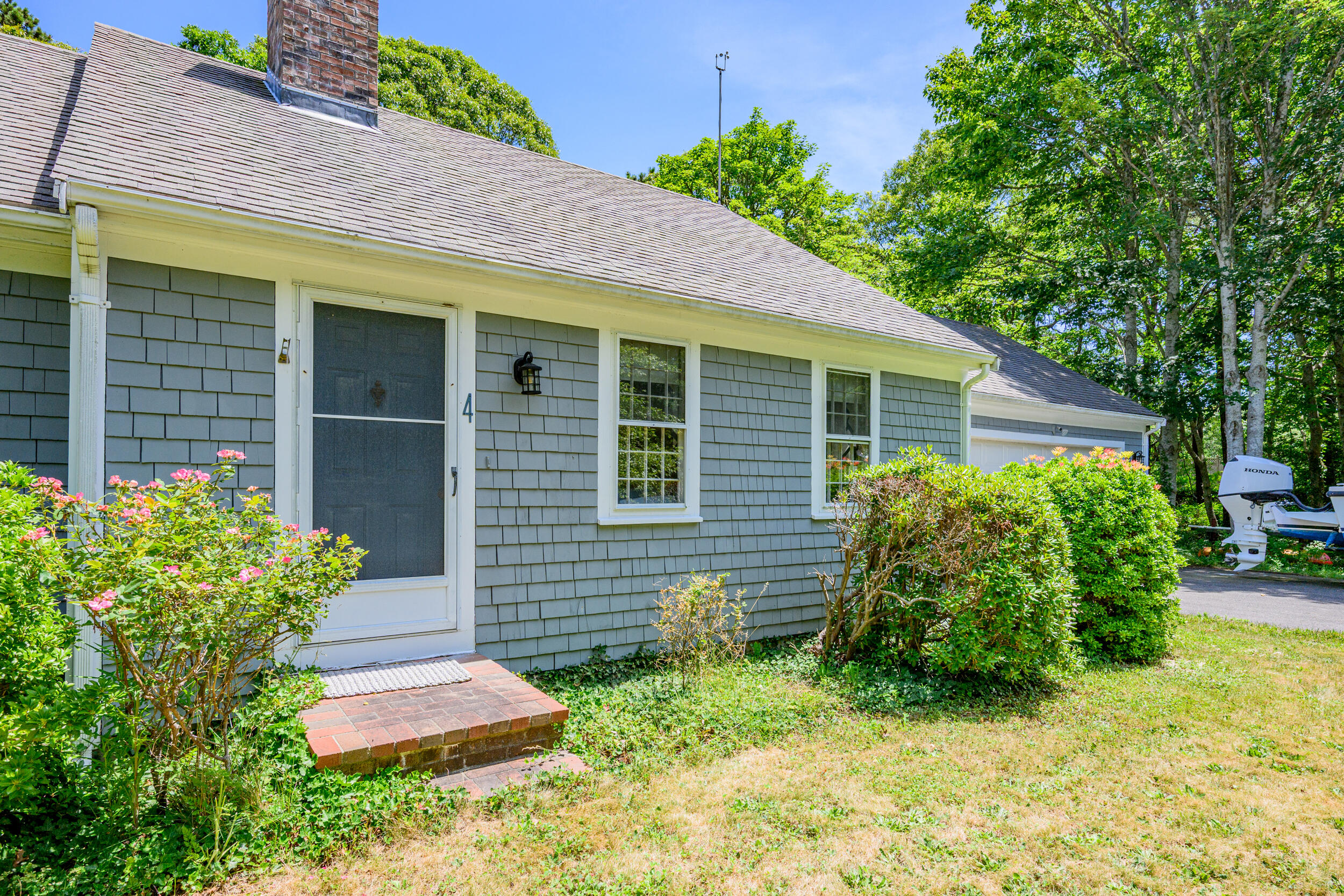 4 Baywood Drive
