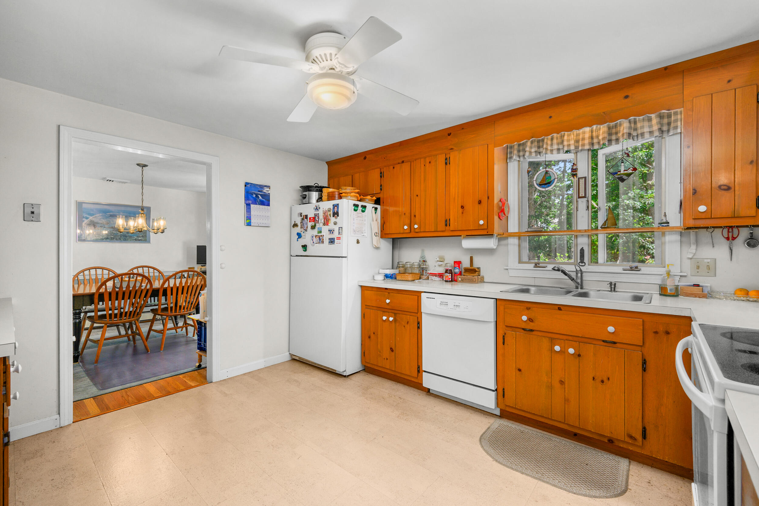 4 Baywood Drive