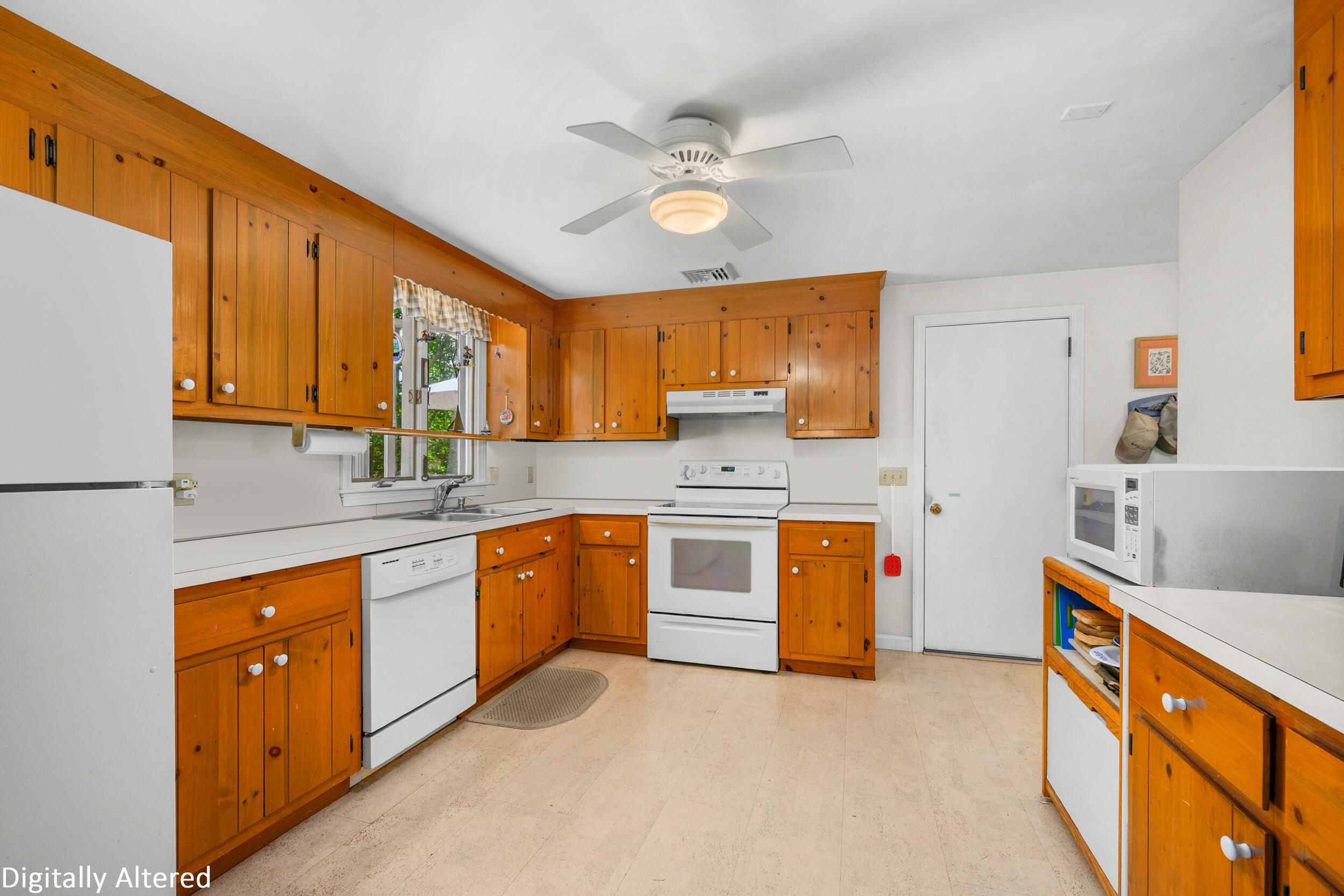 4 Baywood Drive