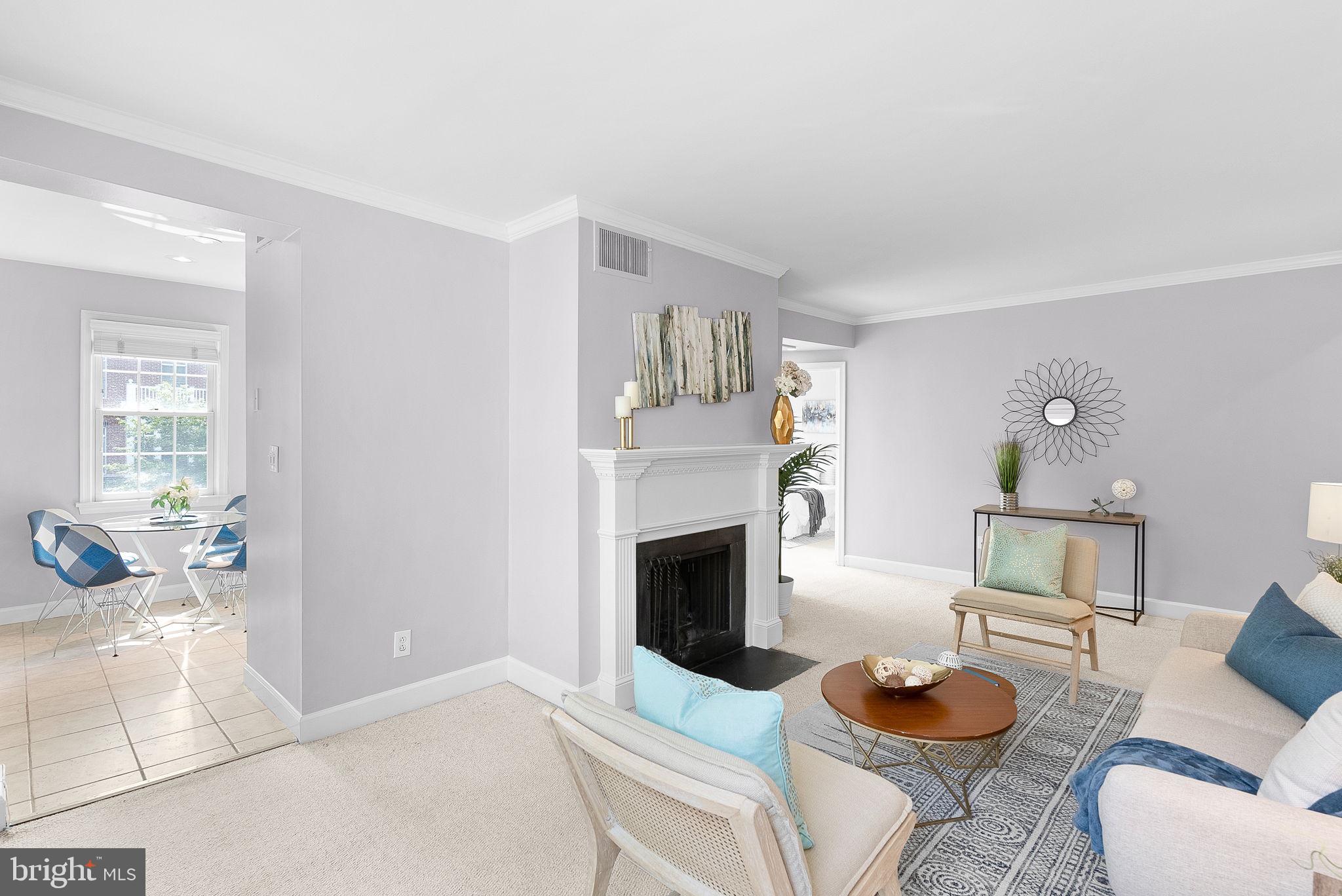 1111 N Pitt St #2b