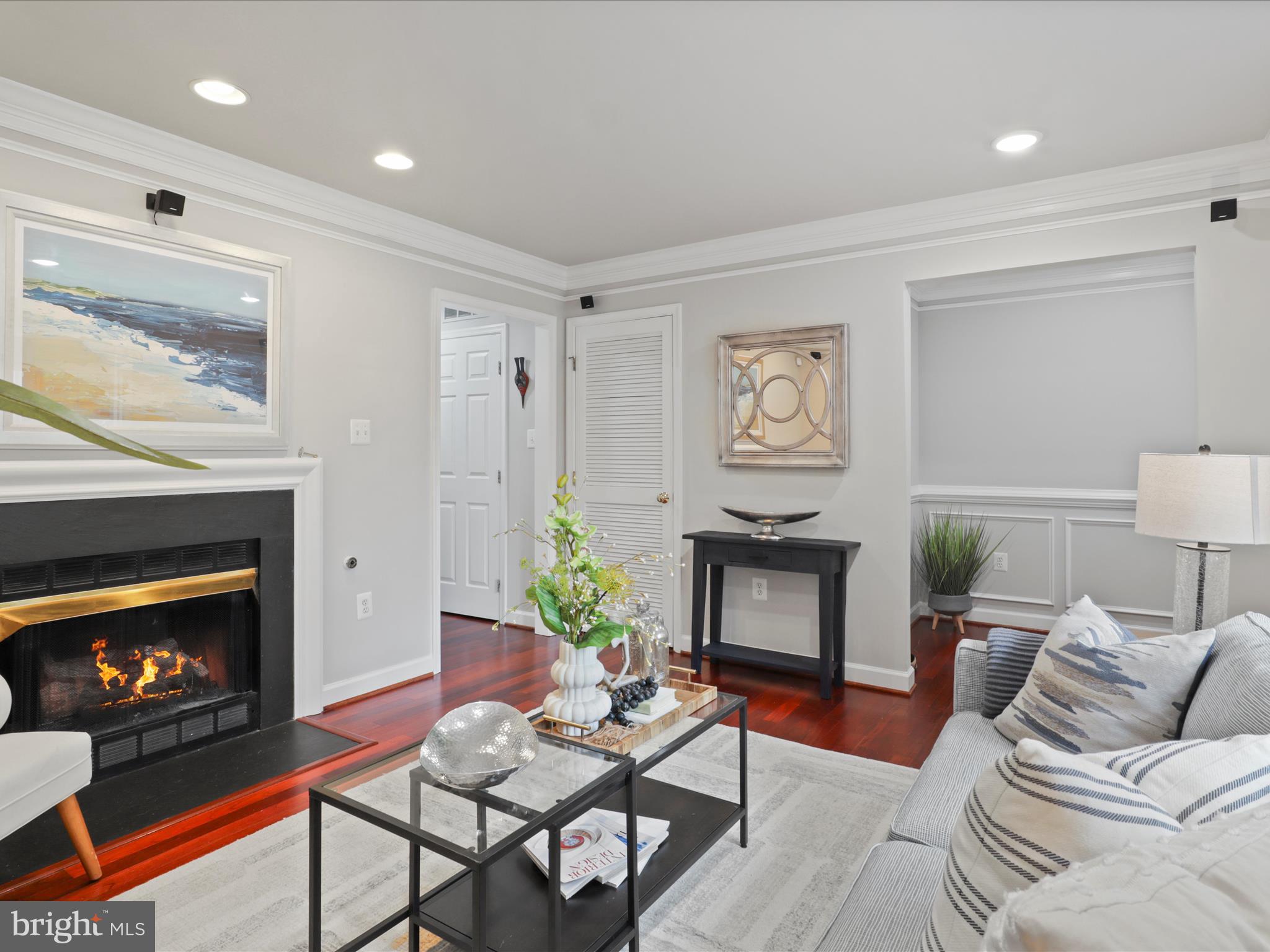 702 Mount Vernon Ave