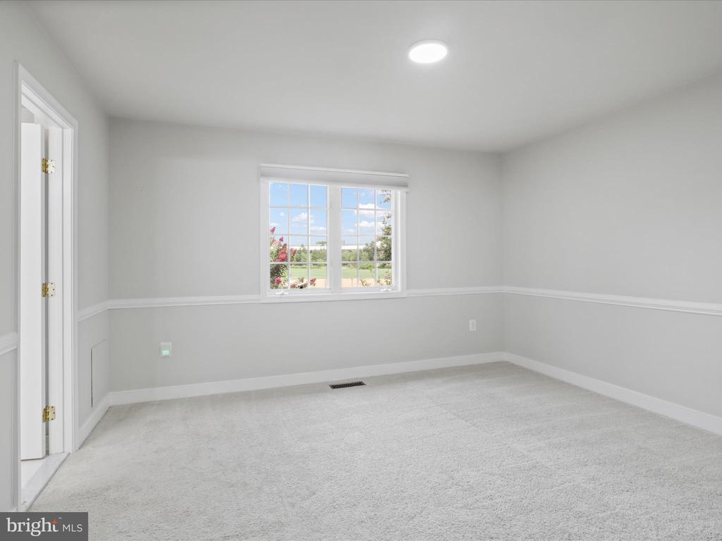 702 Mount Vernon Ave