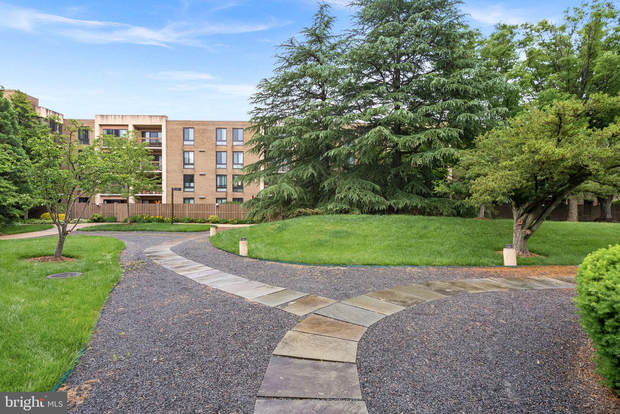 803 N Howard St #435