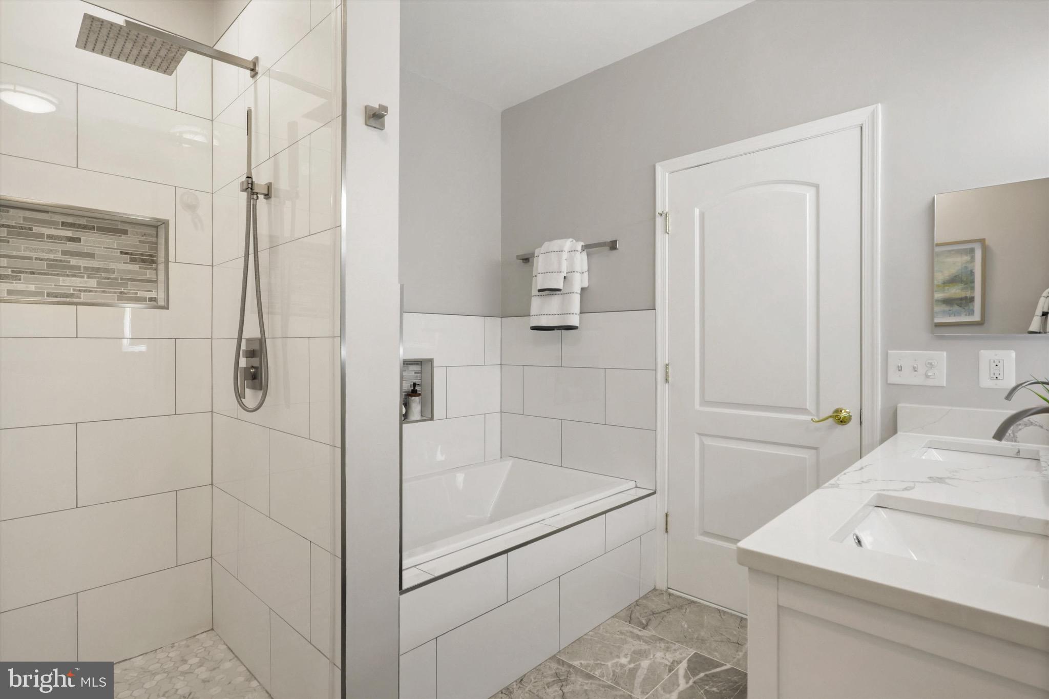 7707 HAYNES POINT WAY Unit: G