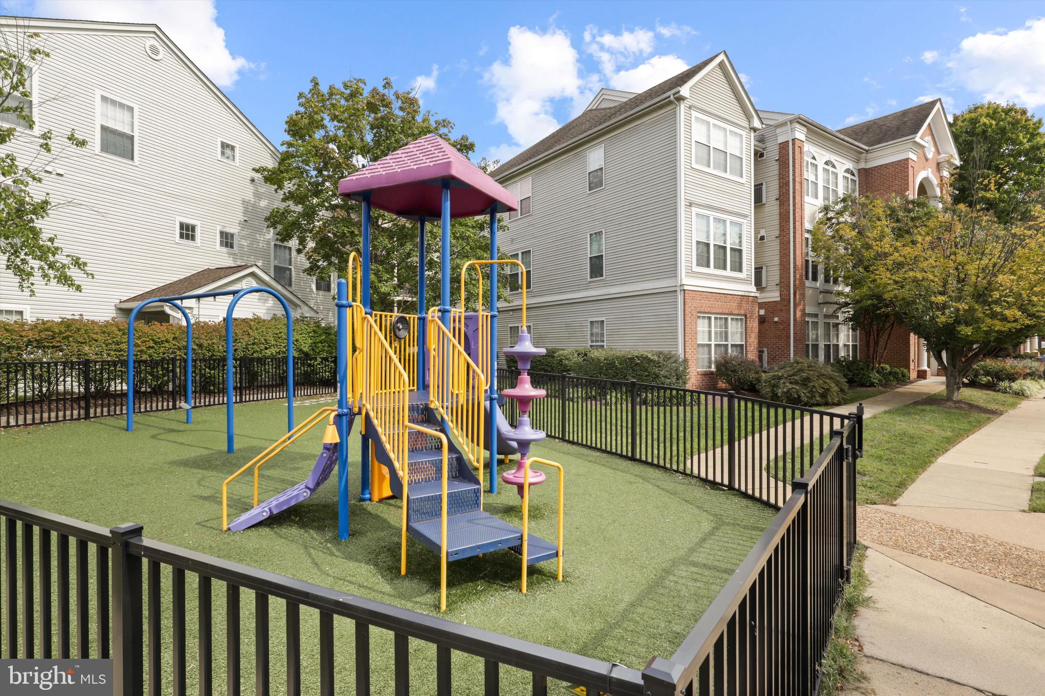 6613 Netties LANE Unit: G