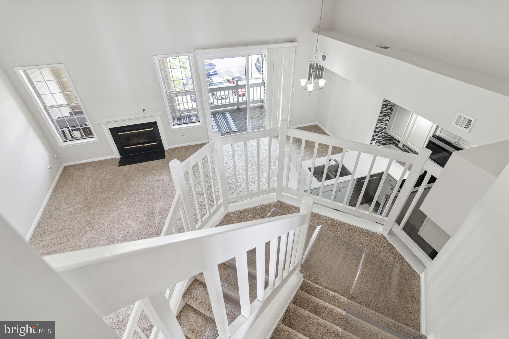 6954 Ellingham Cir #E