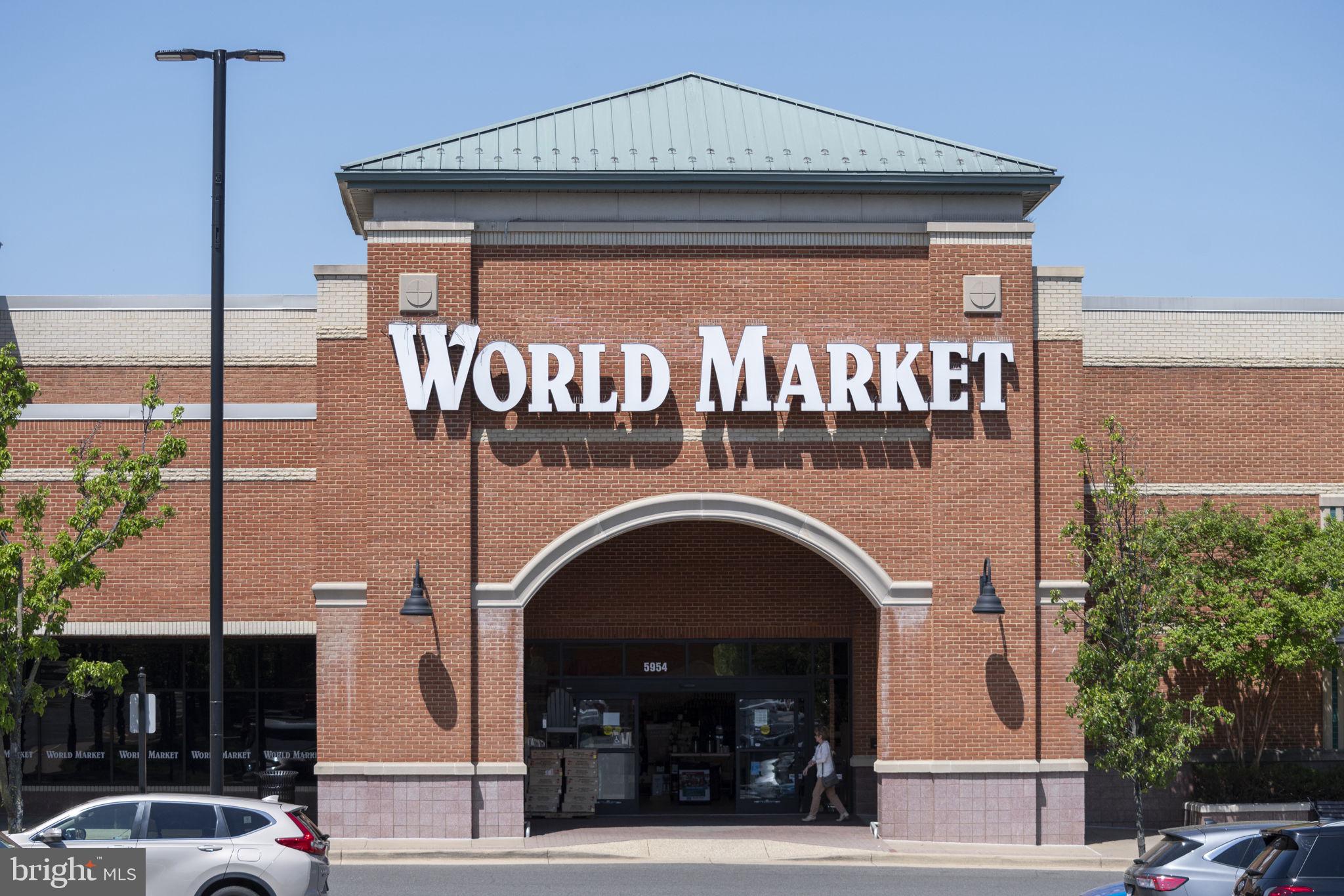 6954 Ellingham Cir #E