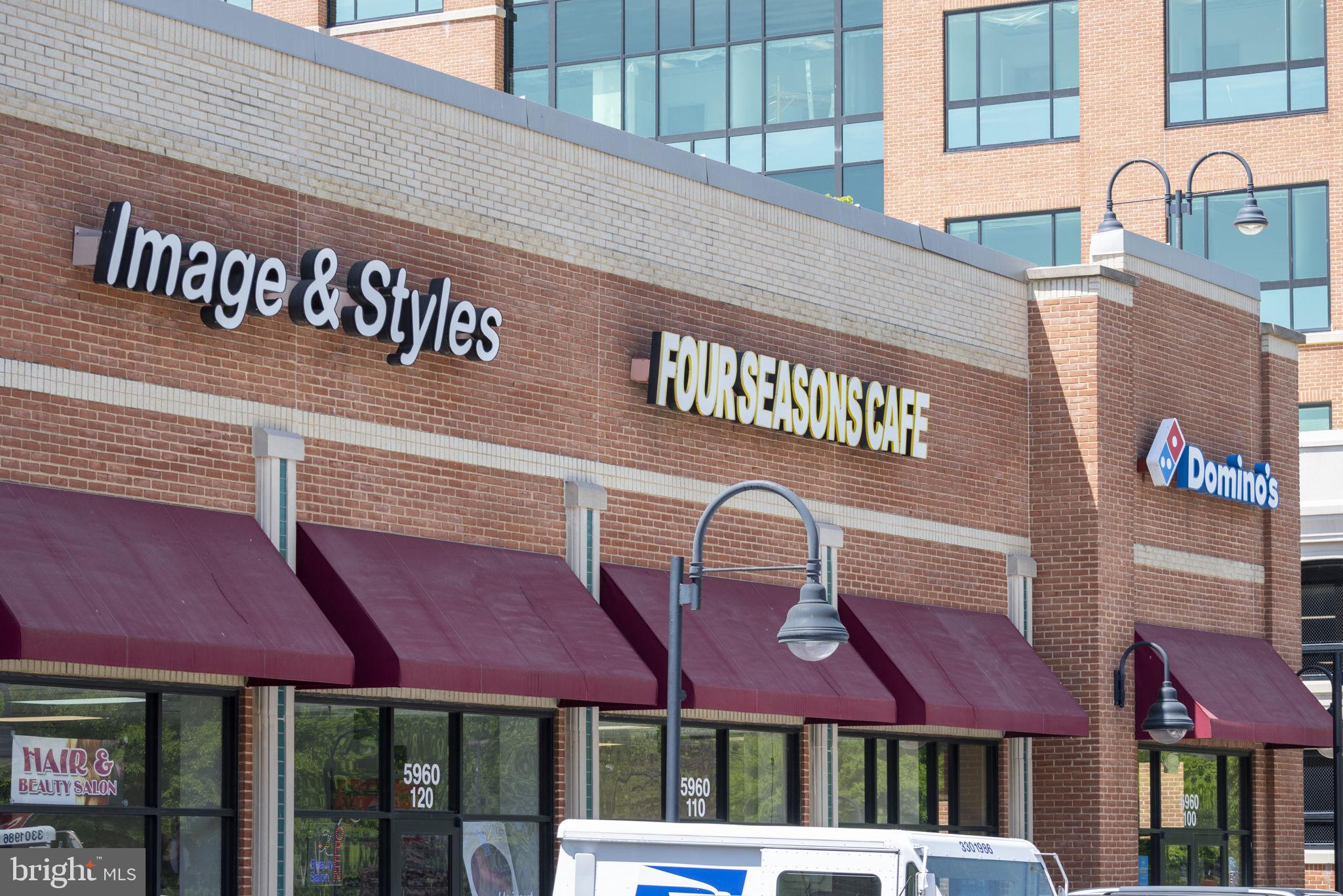 6954 Ellingham Cir #E