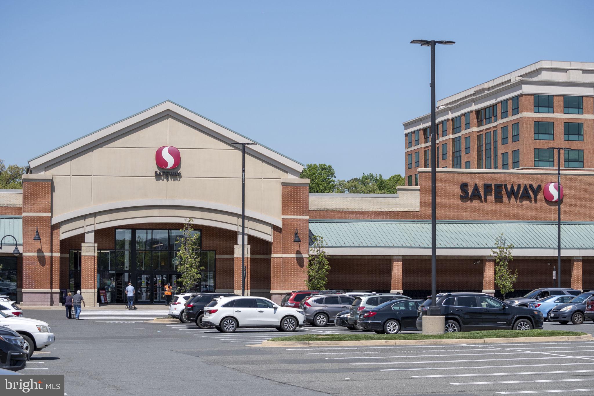 6954 Ellingham Cir #E